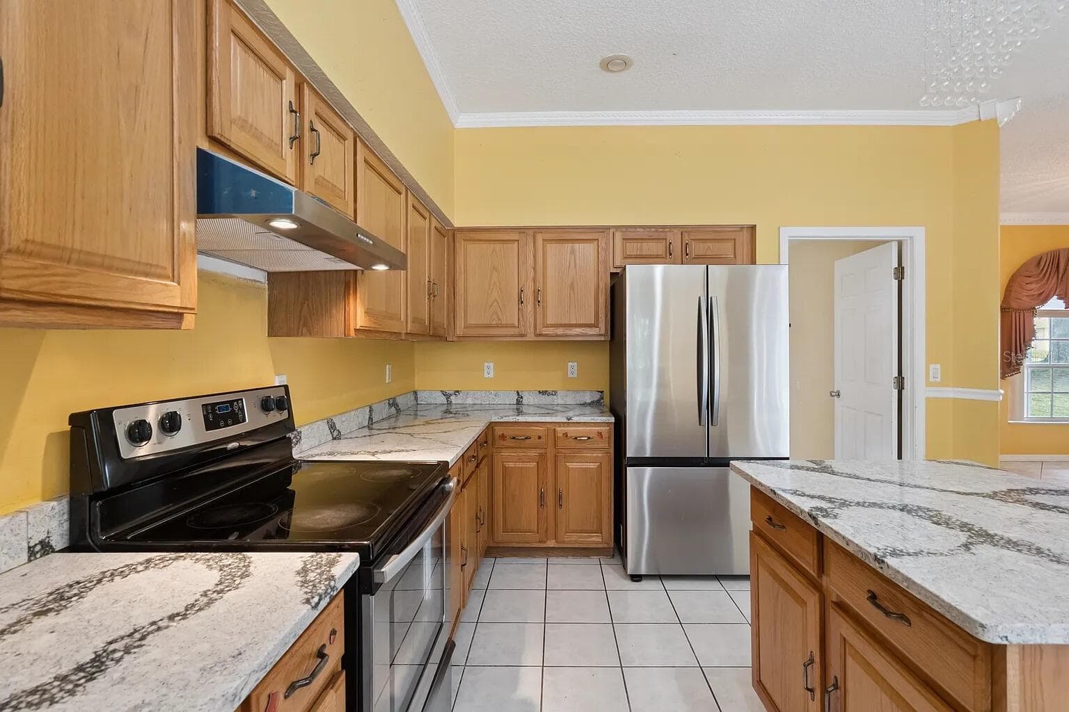 Single Family Residence at 6415 ABBEYDALE CT, ORLANDO, photo 13 of 53