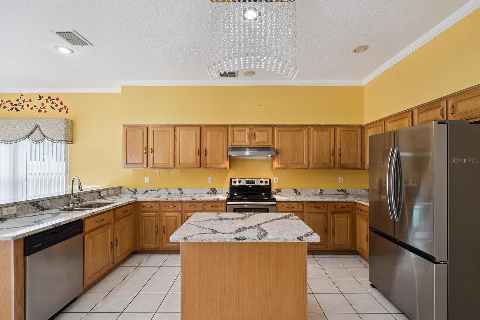 Single Family Residence at 6415 ABBEYDALE CT, ORLANDO, photo 15 of 53
