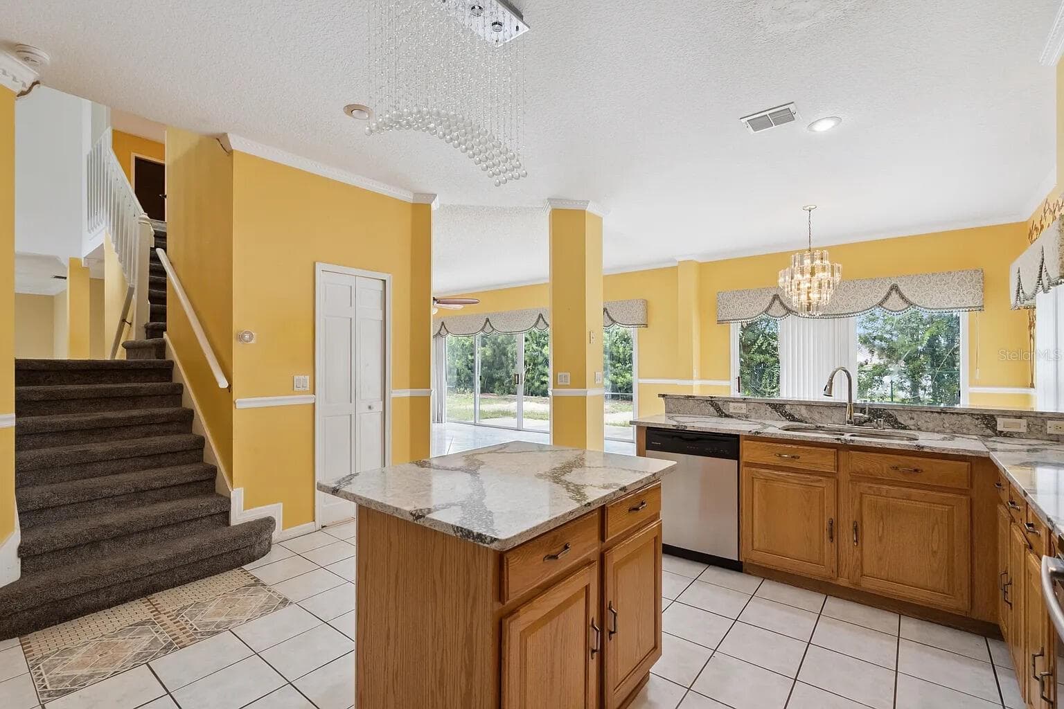 Single Family Residence at 6415 ABBEYDALE CT, ORLANDO, photo 17 of 53
