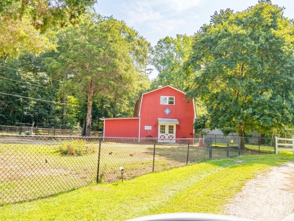 BARN FENCED IN PASTURE WITH UNFINISHED LOFT AREA AND HALF BATH - 2323 Cherry Road, Catawba