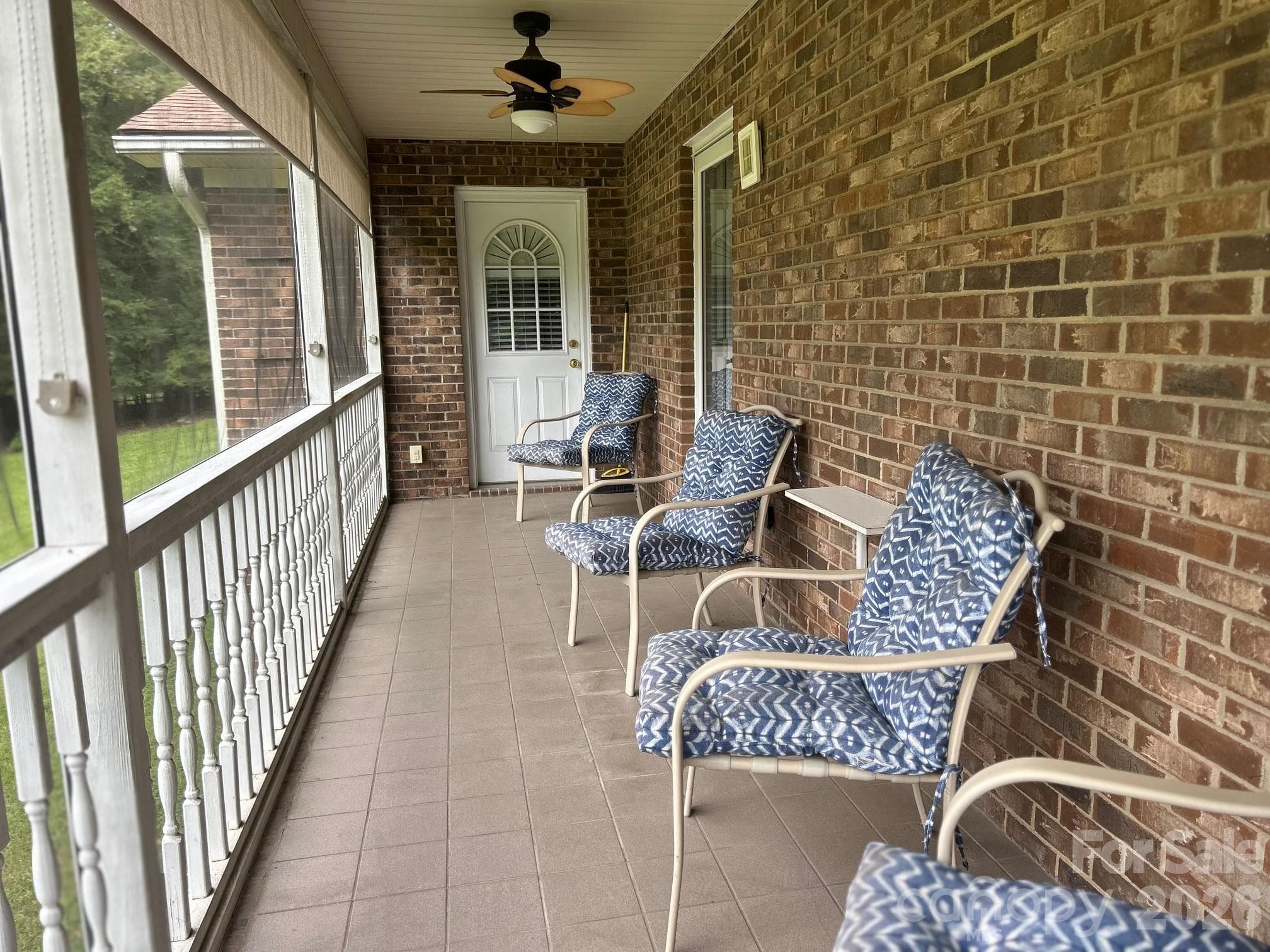 SCREENED -IN PORCH #1 - 2323 Cherry Road, Catawba