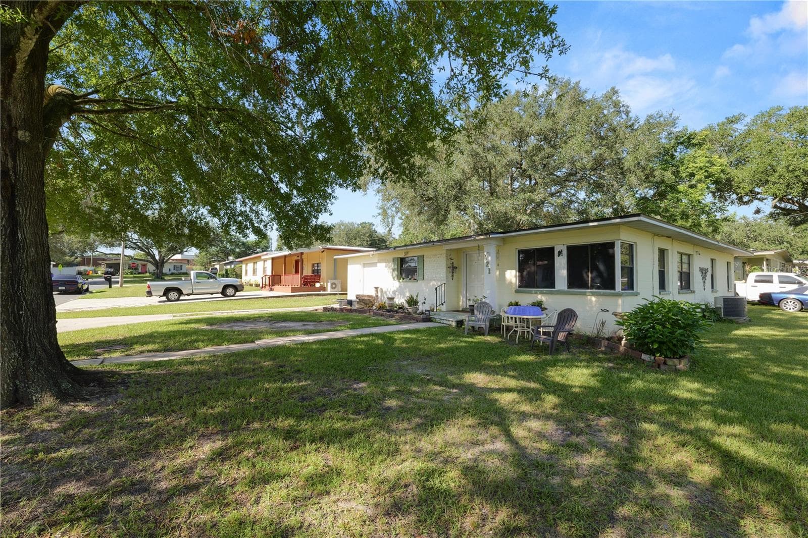 Single Family Residence at 621 HILLSIDE DR, LAKELAND, photo 8 of 30