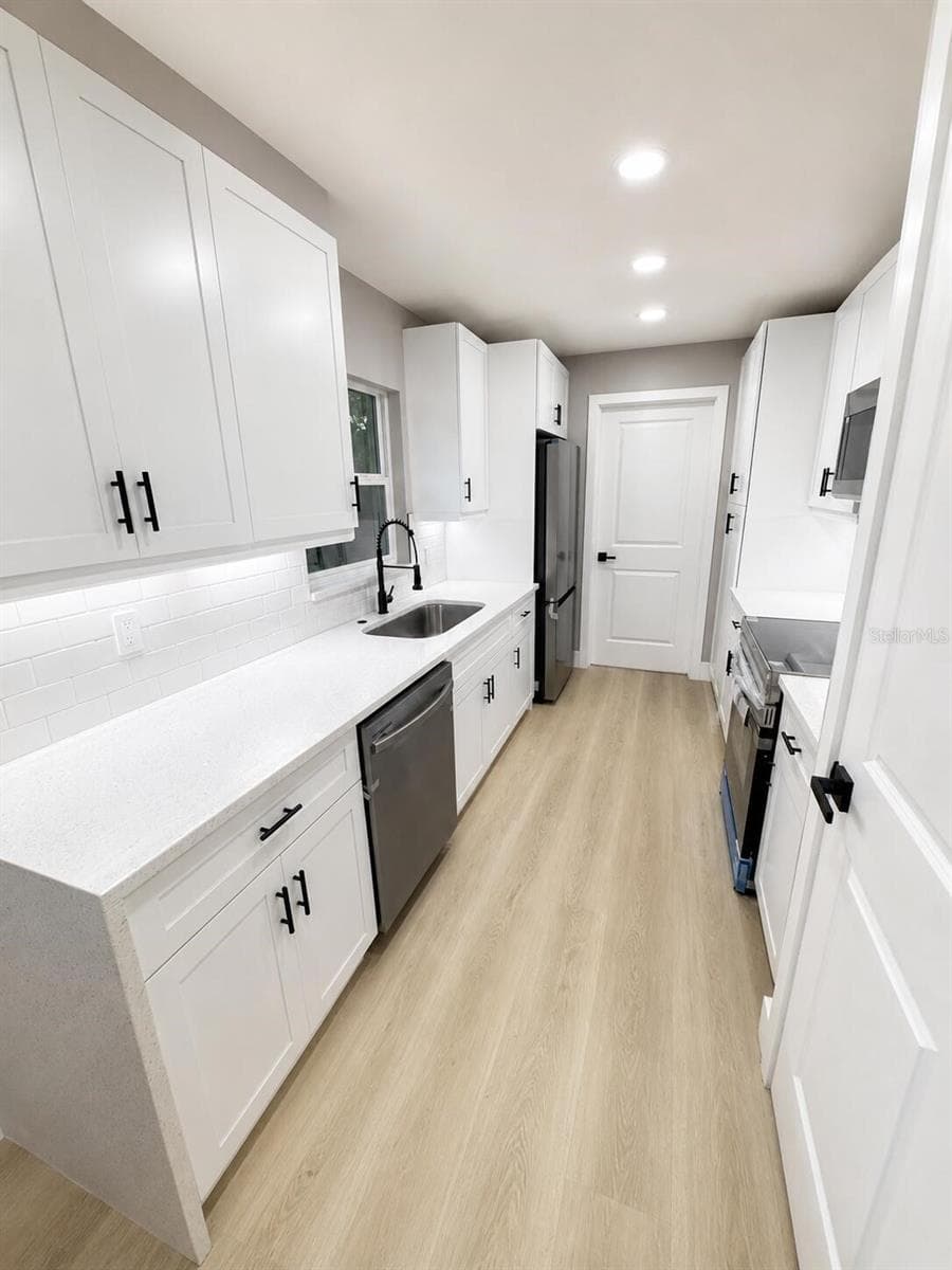 Single Family Residence at 2310 W LISA CT, SANFORD, photo 18 of 27