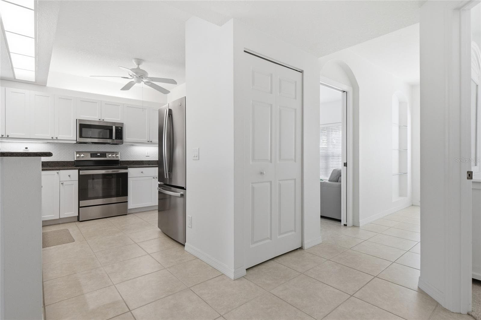 Kitchen/Pantry - 418 LAUREL LAKE DR #106, VENICE