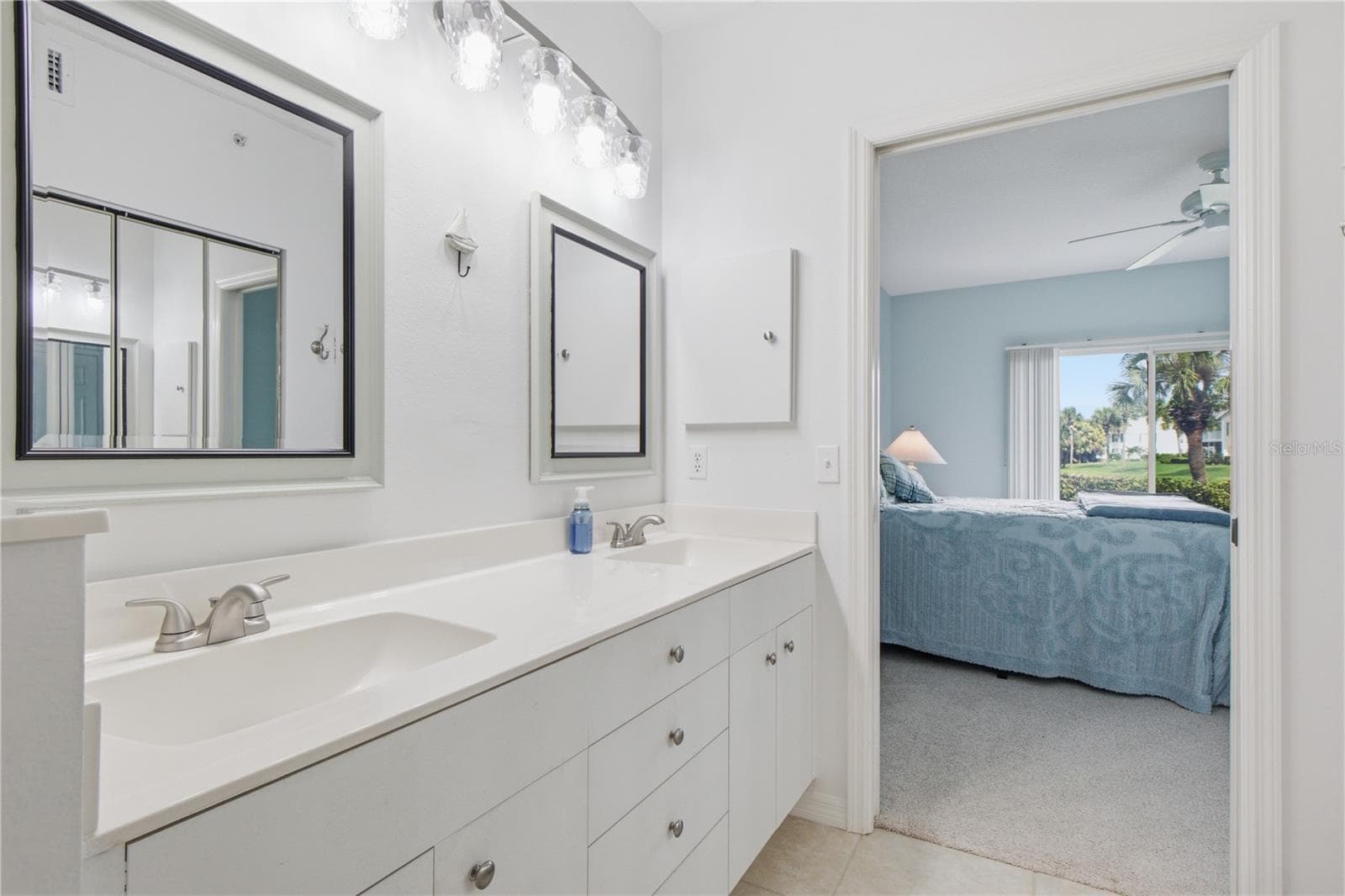 Condominium at 418 LAUREL LAKE DR #106, VENICE, photo 17 of 42