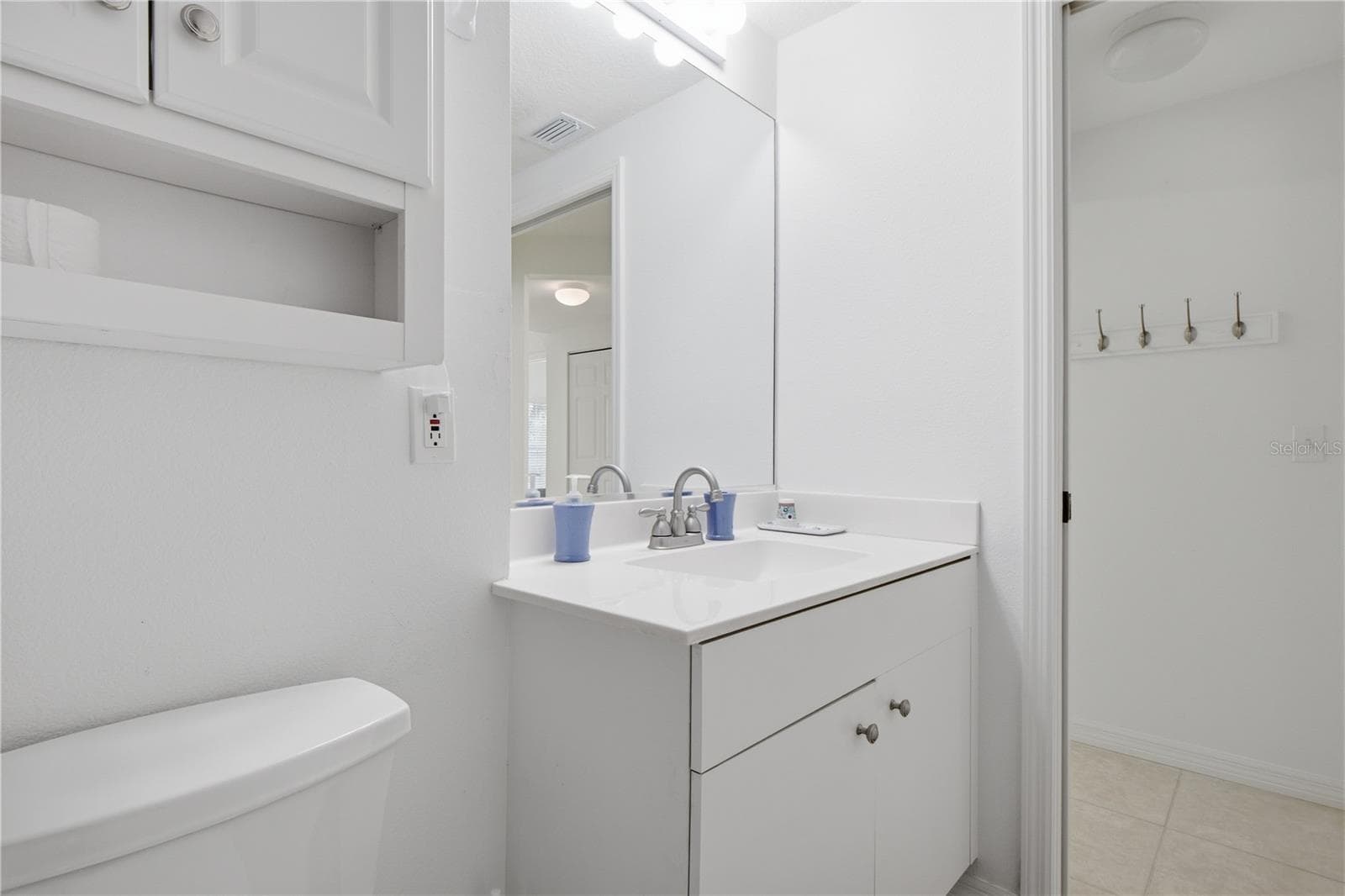 Guest Bath - 418 LAUREL LAKE DR #106, VENICE