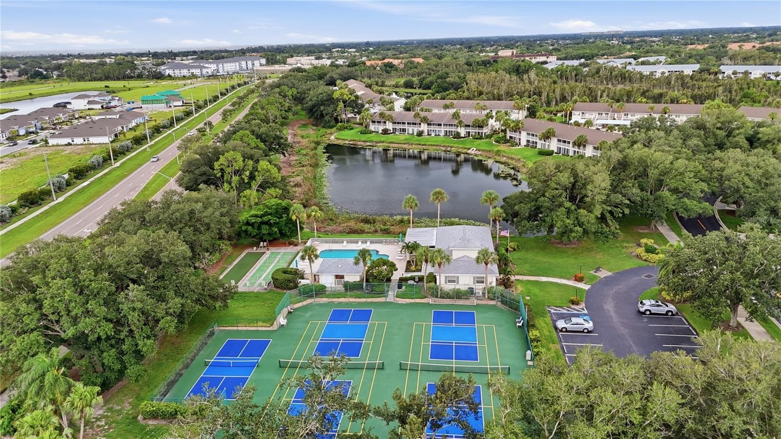 Waterside Village sports complex and condos - 418 LAUREL LAKE DR #106, VENICE
