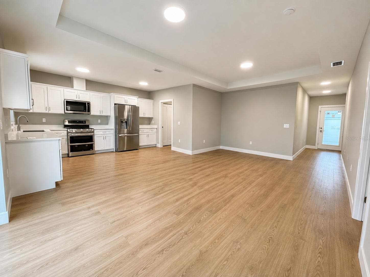 Single Family Residence at 4416 MARINER BLVD, SPRING HILL, photo 7 of 37