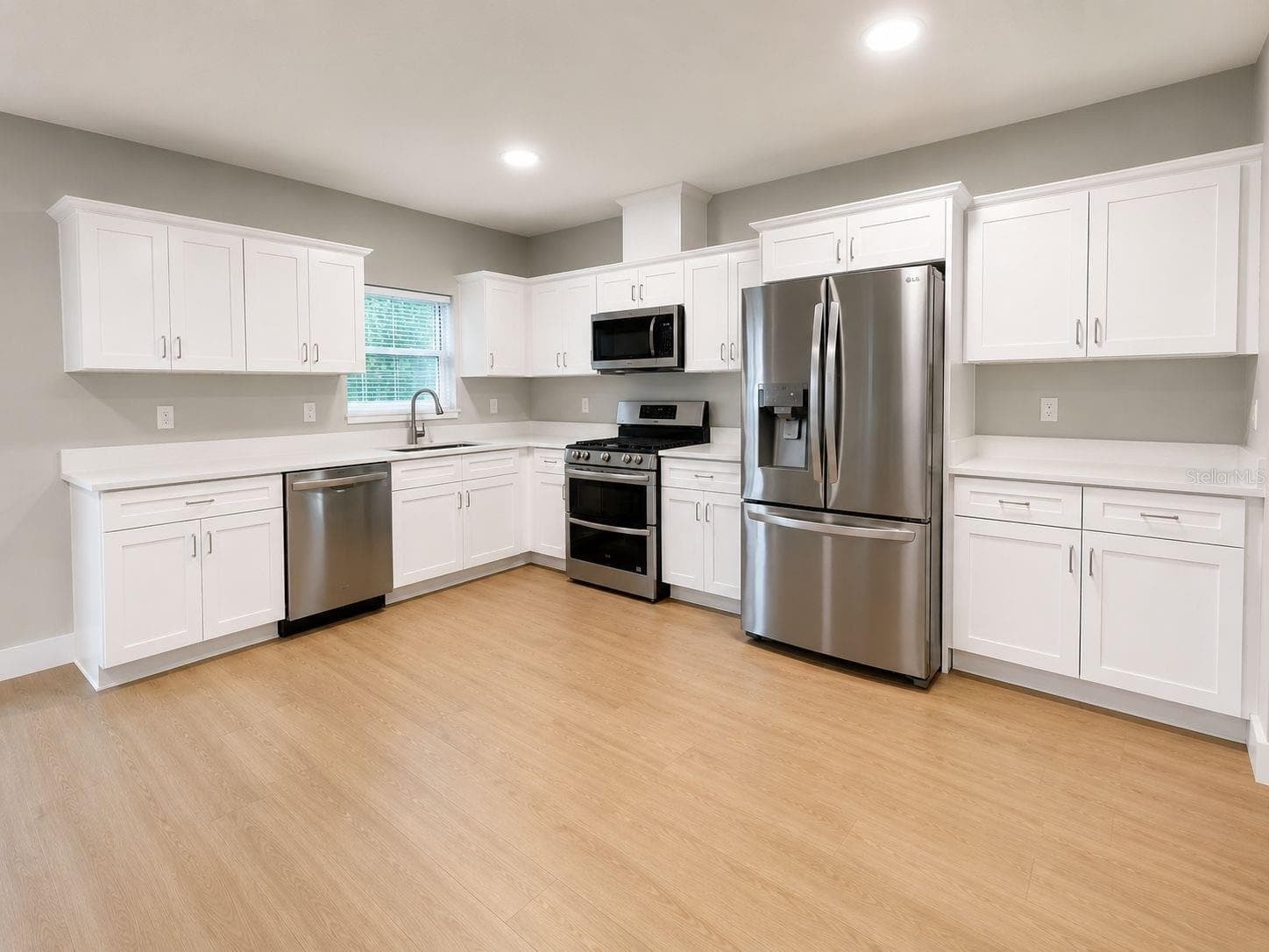 Single Family Residence at 4416 MARINER BLVD, SPRING HILL, photo 10 of 37