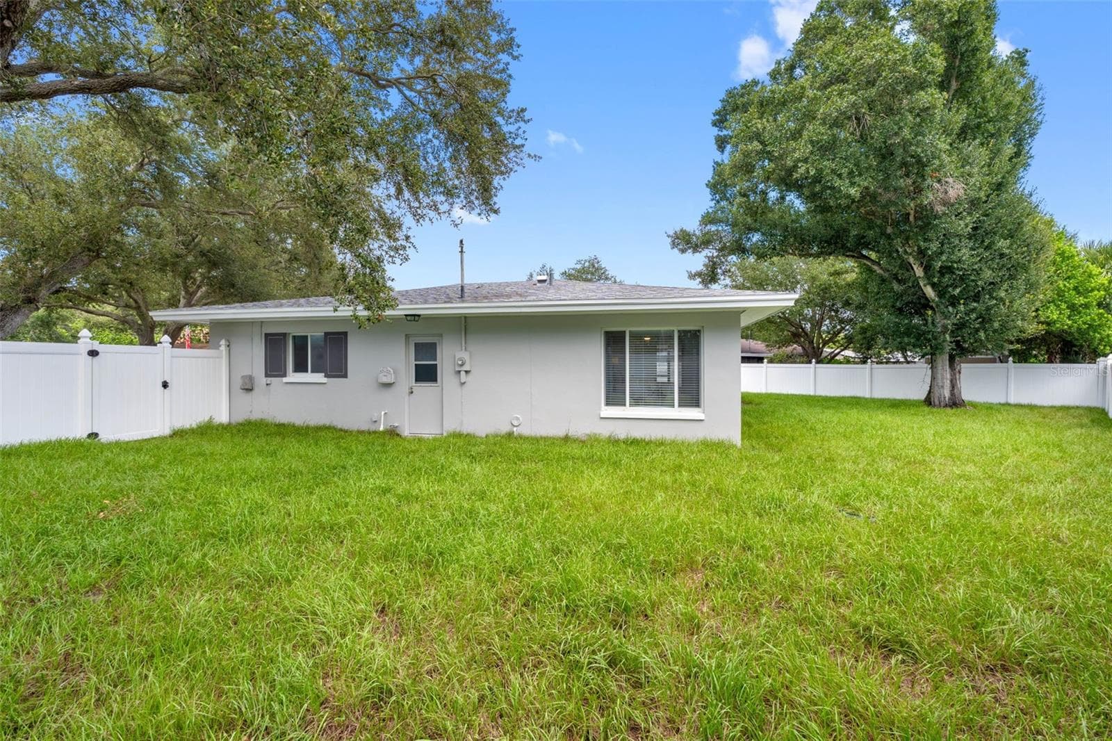 Single Family Residence at 1601 HARDWOOD DR, CLEARWATER, photo 31 of 38