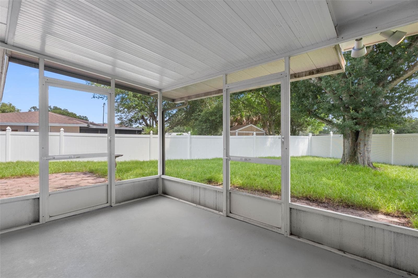 Single Family Residence at 1601 HARDWOOD DR, CLEARWATER, photo 33 of 38