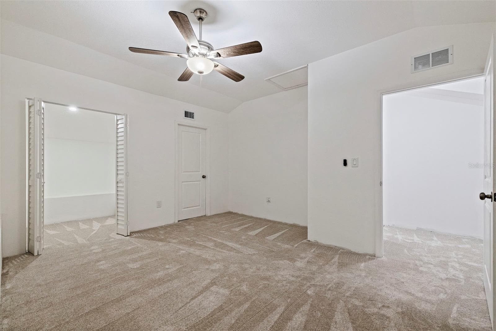 Top floor BONUS room - 120 1ST ST E #108, TIERRA VERDE