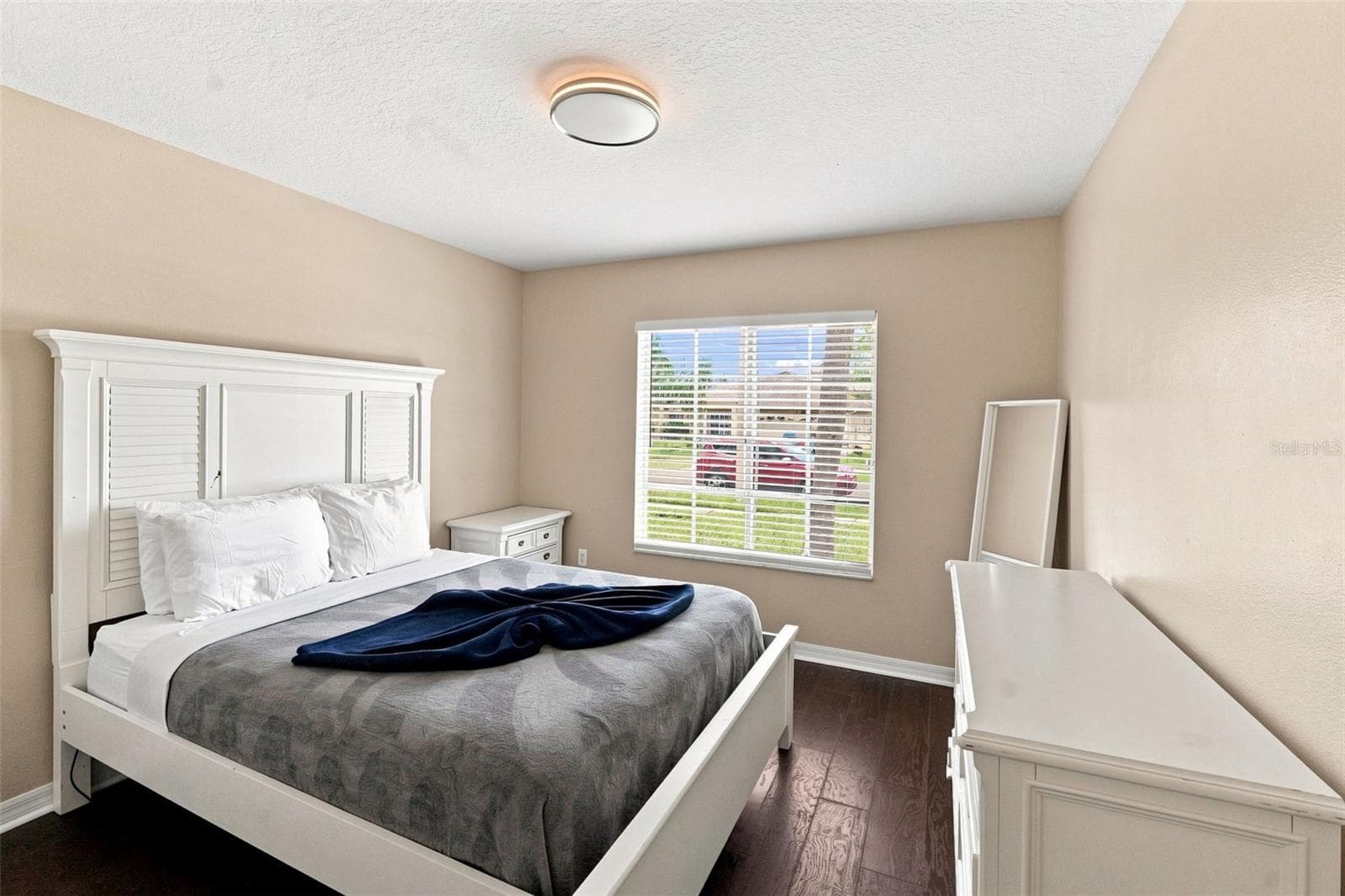 Spacious Bedroom - 6817 ARAMON CT, WESLEY CHAPEL