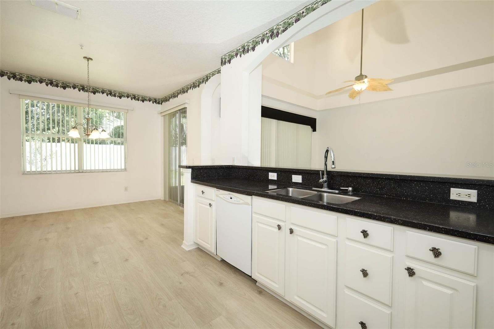 Kitchen View 5 - 2247 WEKIVA VILLAGE LN, APOPKA