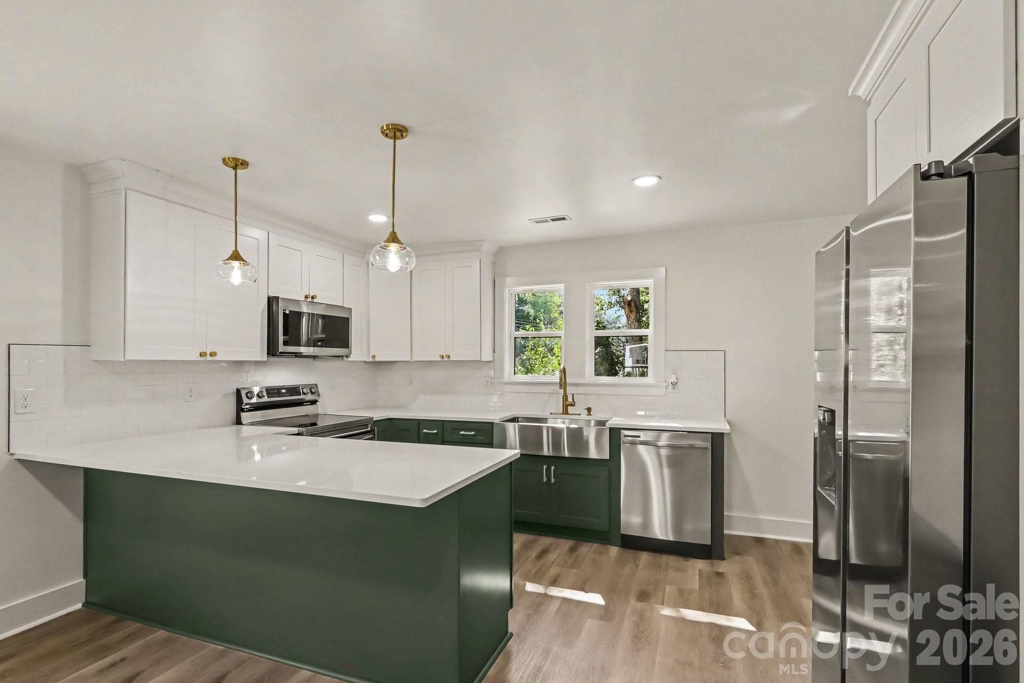 Single Family Residence at 93 st mary Avenue NW, Concord, photo 6 of 23
