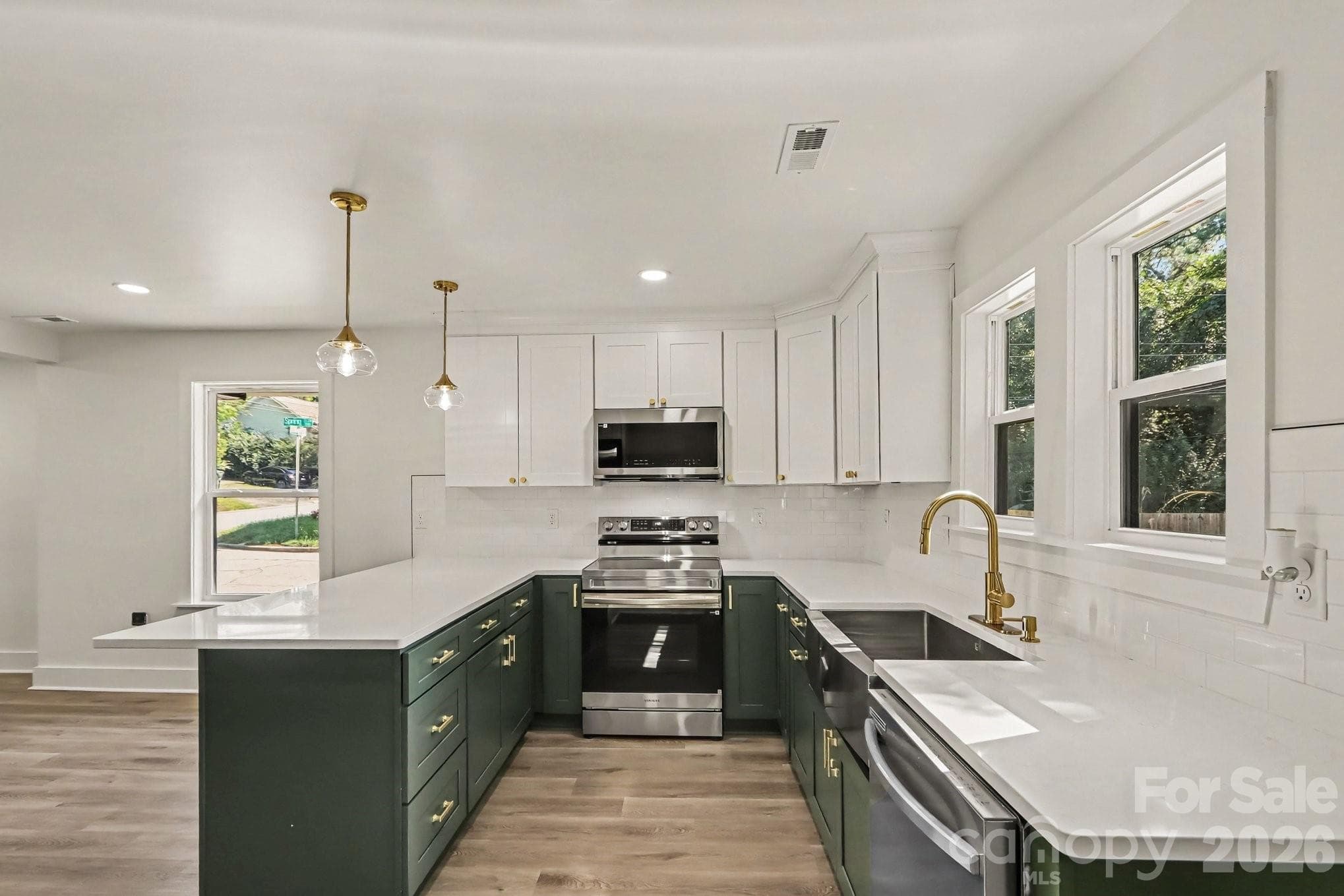 93 st mary Avenue NW