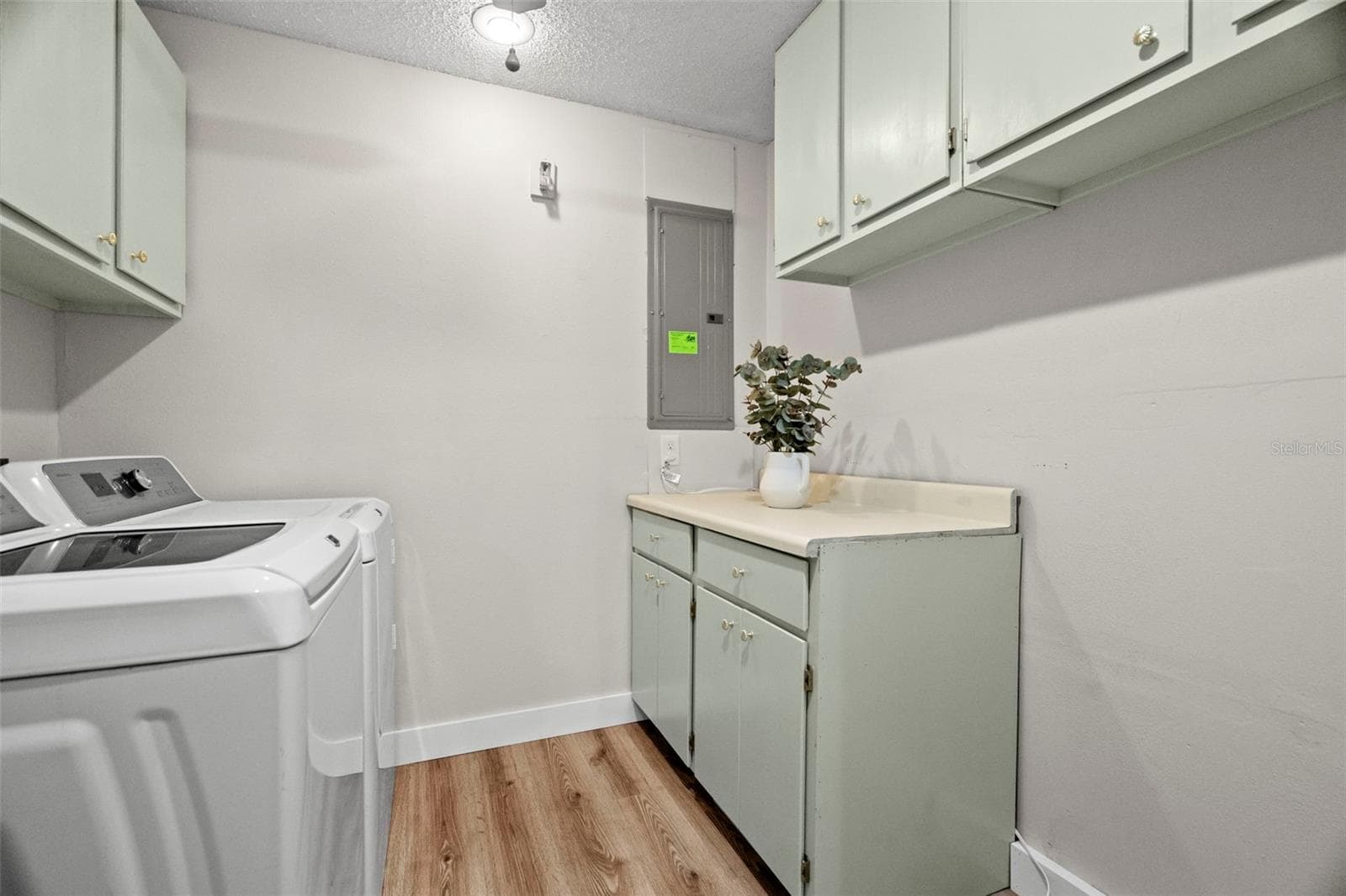 Inside Utility Room off Kitchen and Garage - 6500 BRIAR RIDGE CT N, PINELLAS PARK