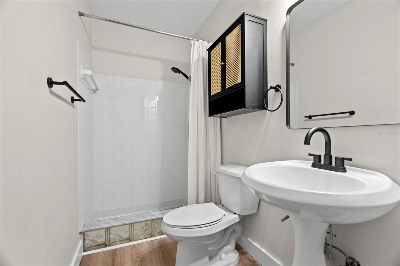 Guest Bathroom - 6500 BRIAR RIDGE CT N, PINELLAS PARK