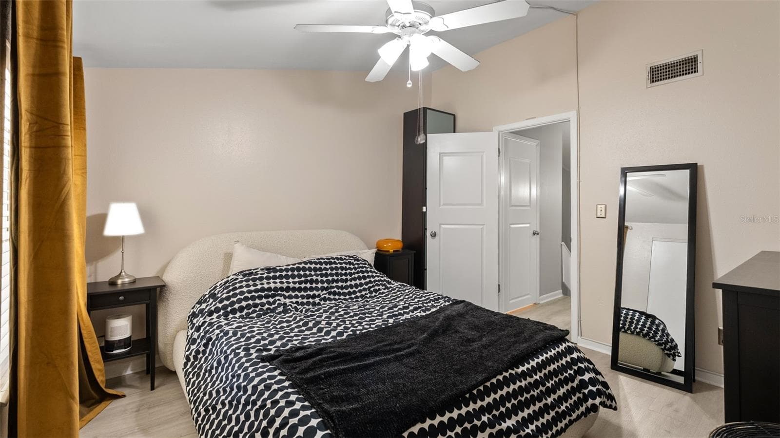 Townhouse at 4227 LA PALMA CT, TAMPA, photo 14 of 40