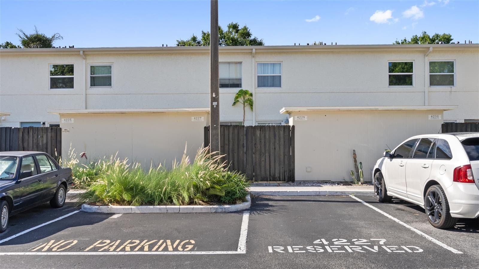 Townhouse at 4227 LA PALMA CT, TAMPA, photo 20 of 40