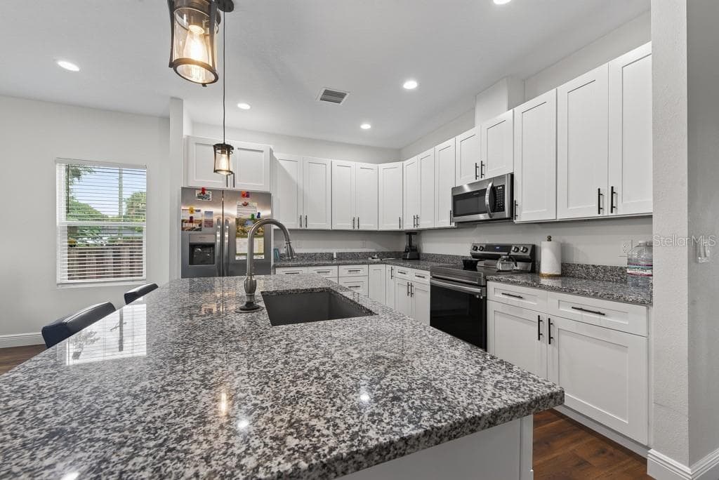 Single Family Residence at 8118 N SEMMES ST, TAMPA, photo 16 of 42