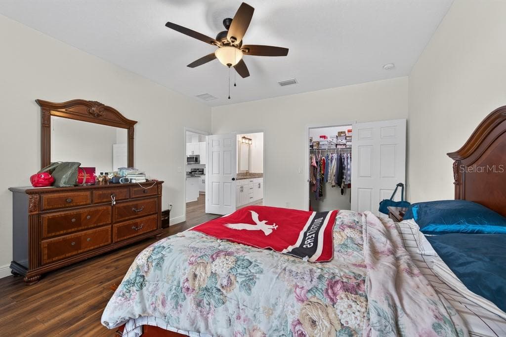 Single Family Residence at 8118 N SEMMES ST, TAMPA, photo 20 of 42