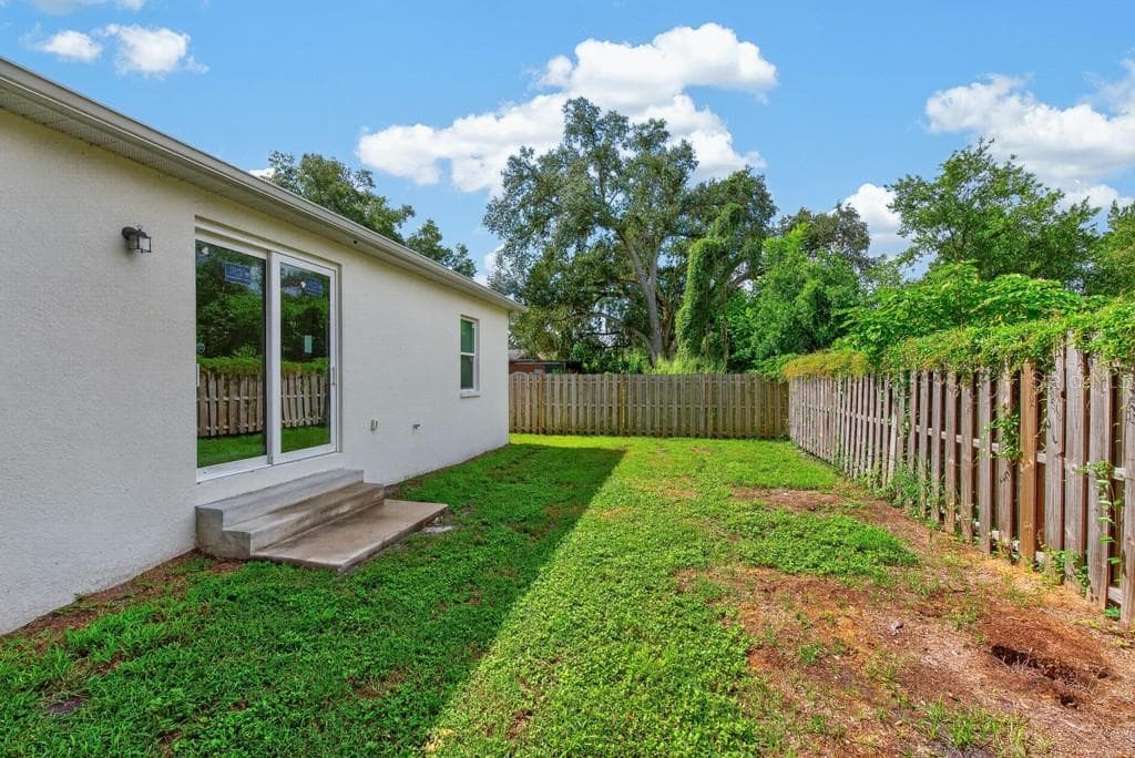 Single Family Residence at 8118 N SEMMES ST, TAMPA, photo 33 of 42