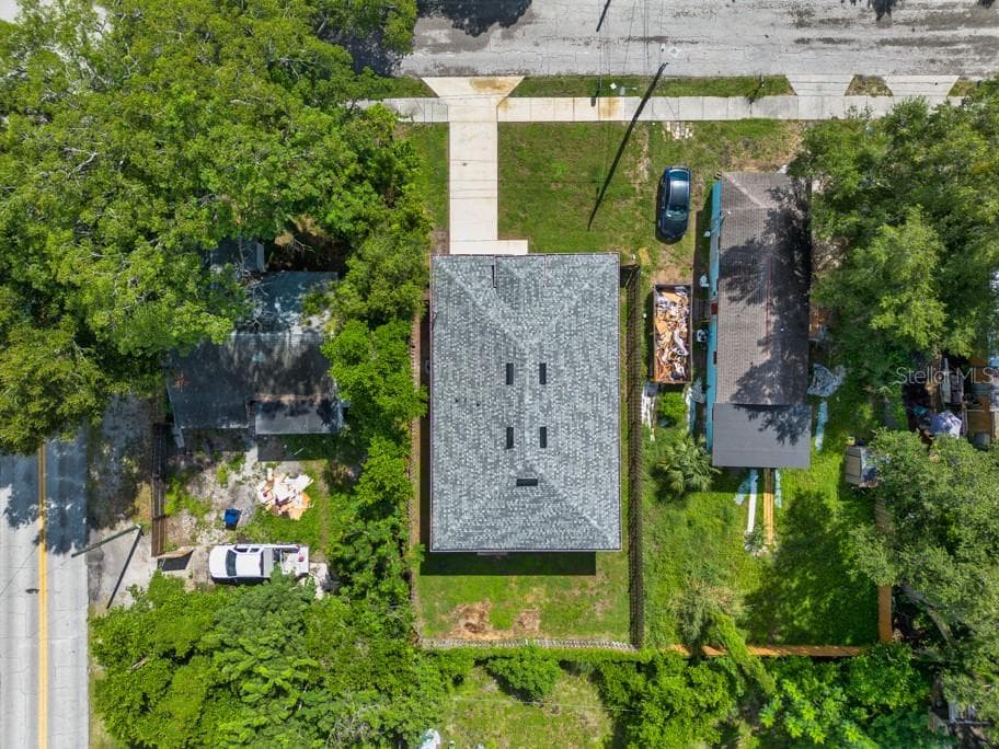 Single Family Residence at 8118 N SEMMES ST, TAMPA, photo 41 of 42