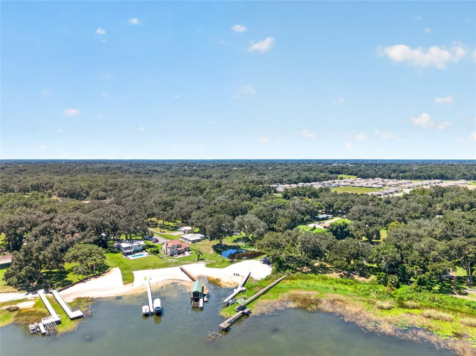 Single Family Residence at 10639 SE SUNSET HARBOR RD, SUMMERFIELD, photo 51 of 53