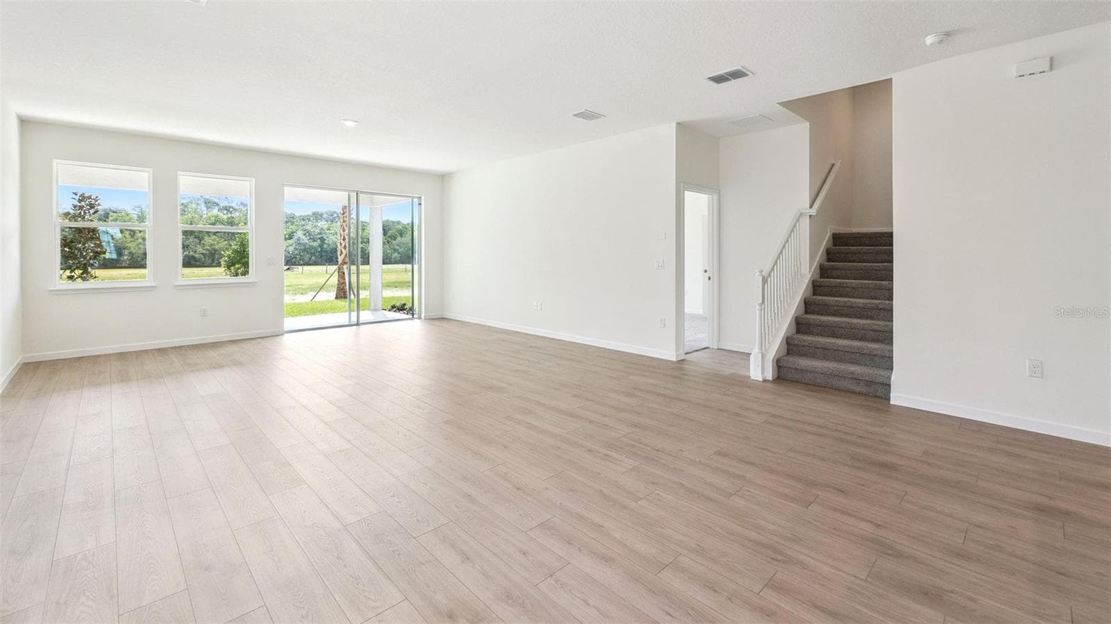 Single Family Residence at 3038 KINGSMAN TRL, ORMOND BEACH, photo 3 of 61