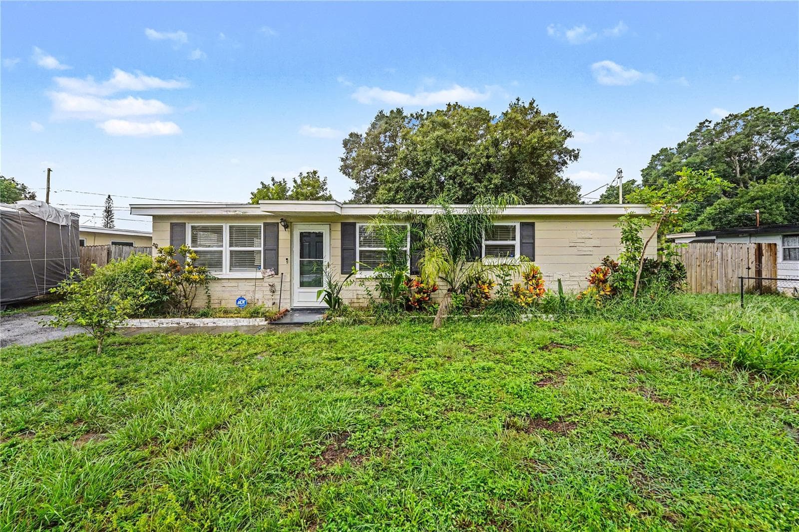 Single Family Residence at 8490 92ND TER, SEMINOLE, photo 2 of 14