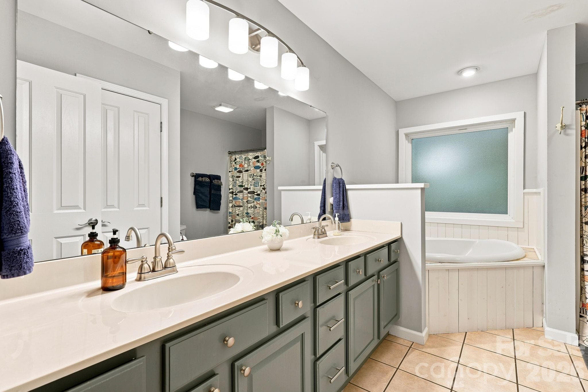 Single Family Residence at 291 Merrills Chase Road, Asheville, photo 19 of 42