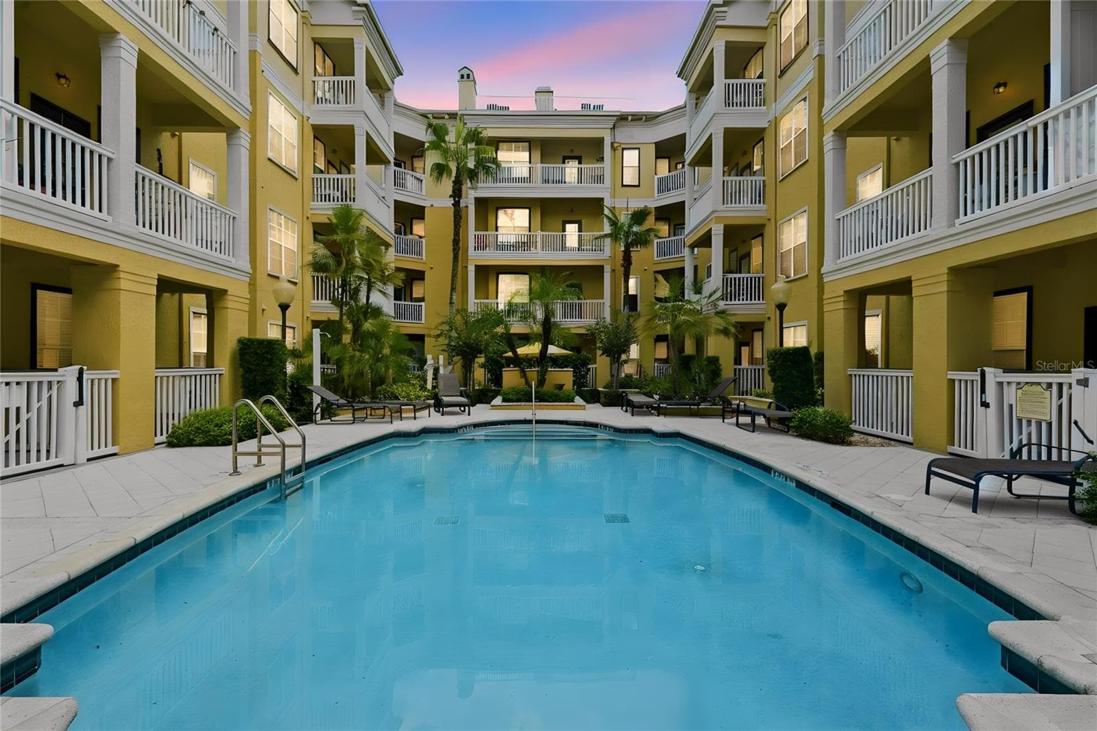 860 N ORANGE AVE #239