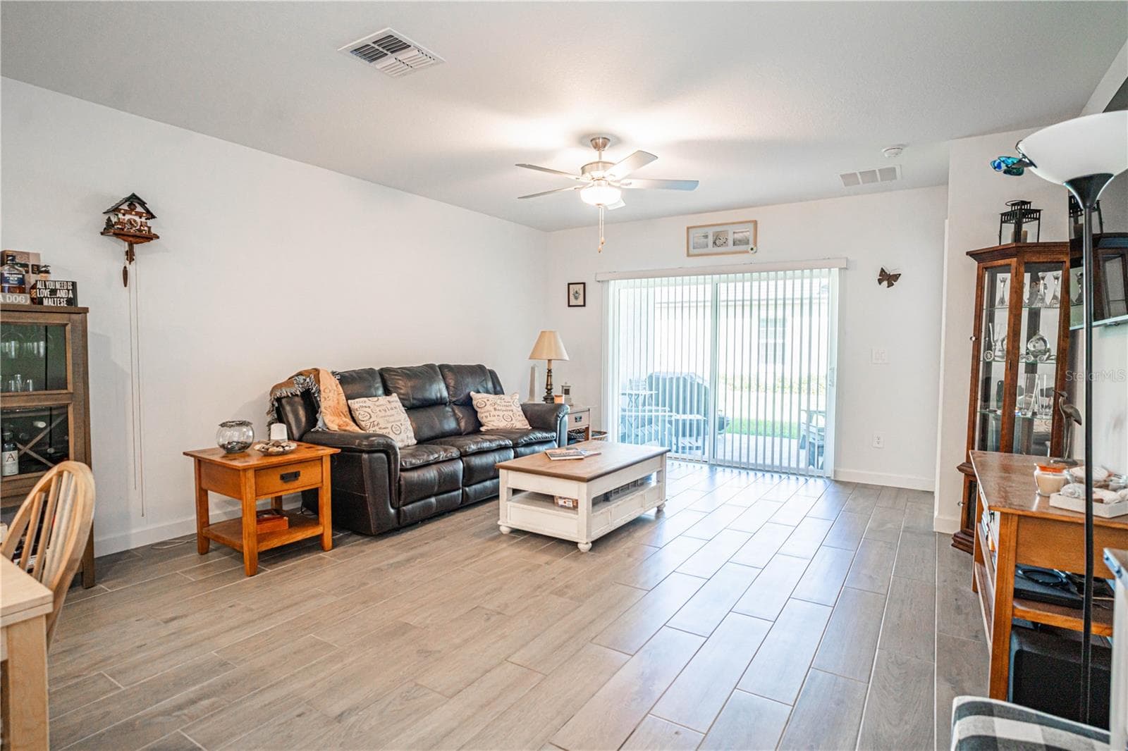 Living room - 10857 RUSTIC EVE CT, LAND O LAKES