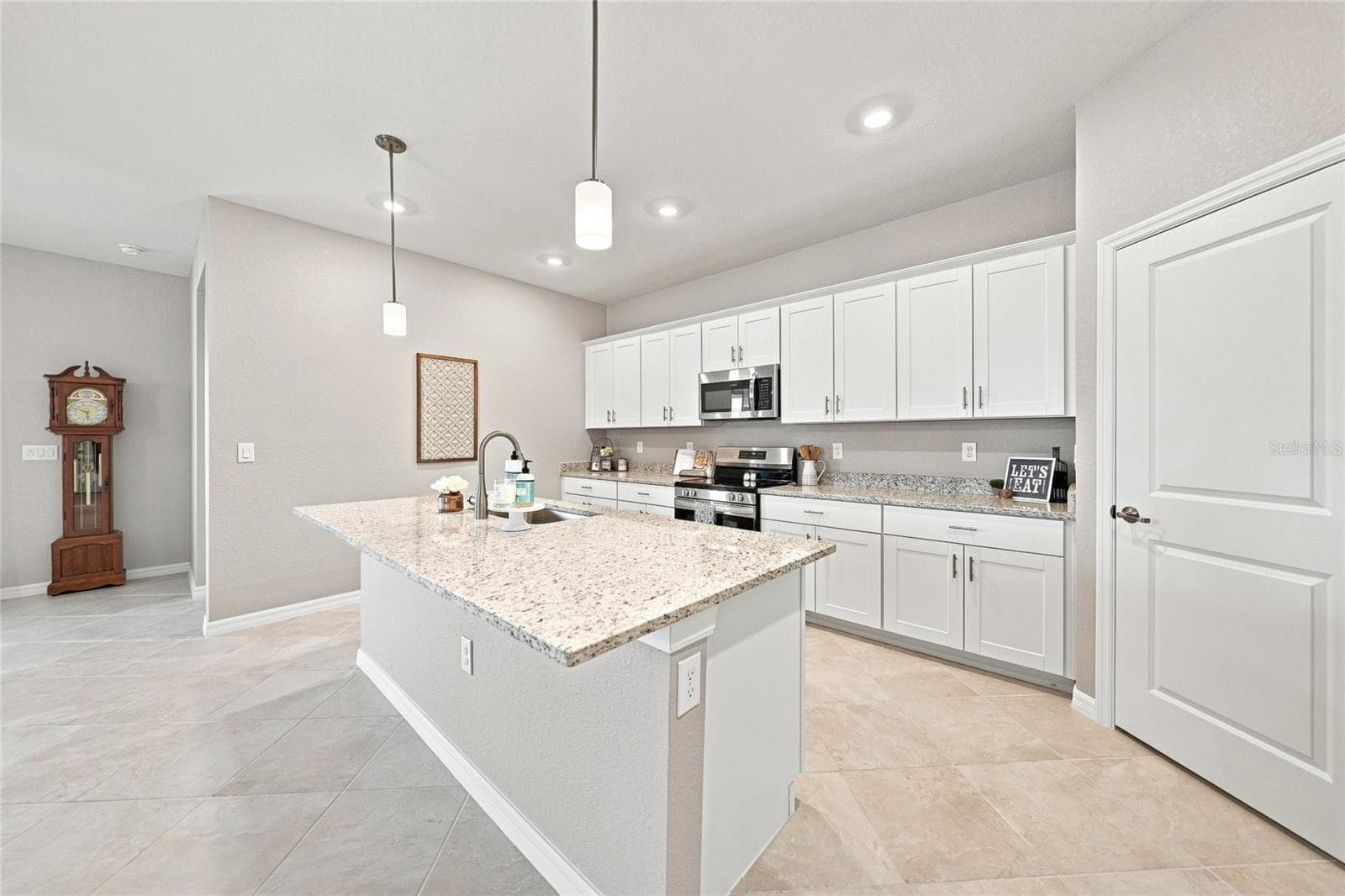 Single Family Residence at 1608 SADDLEWOOD CIR, PORT CHARLOTTE, photo 10 of 40