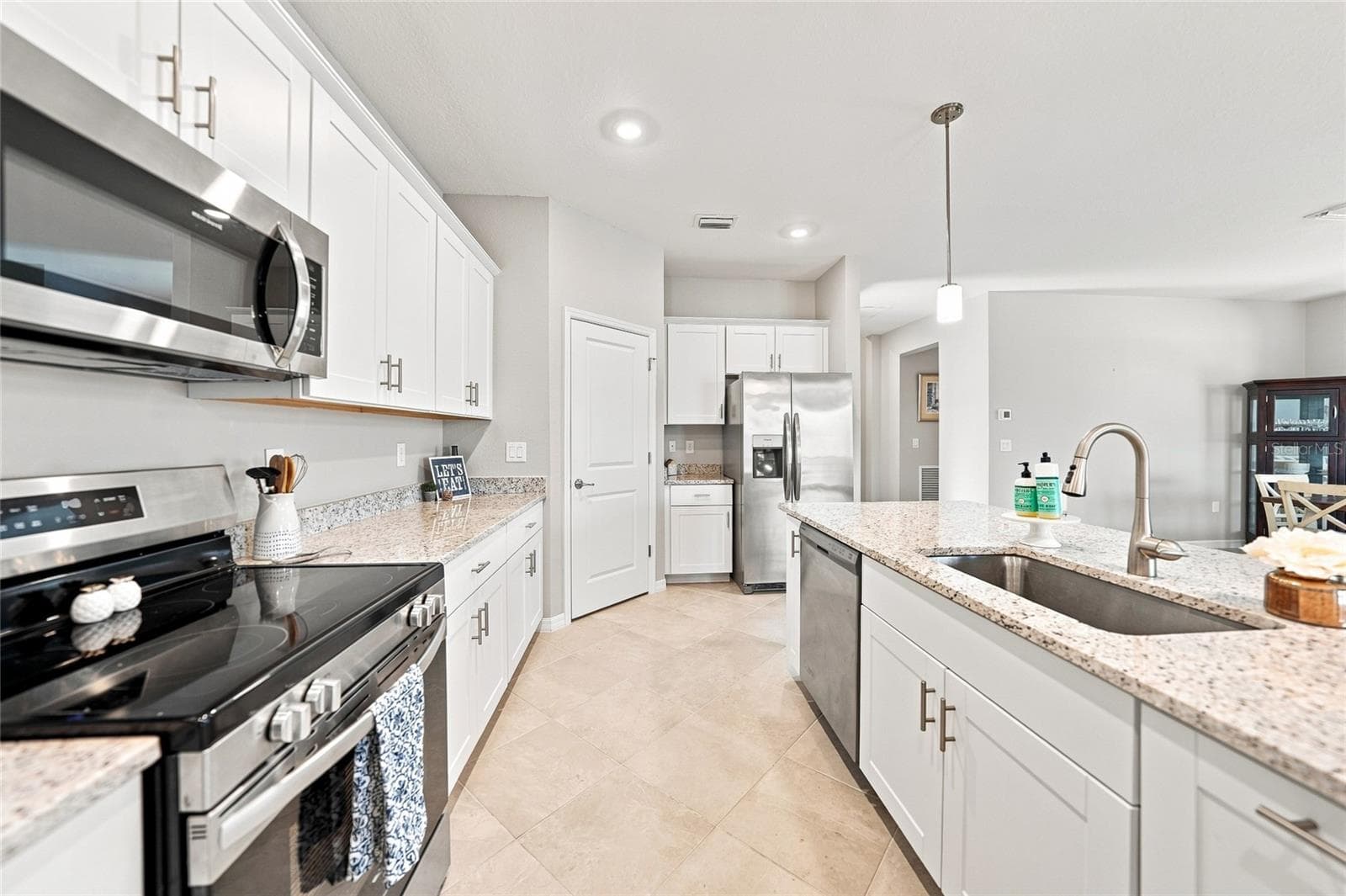Single Family Residence at 1608 SADDLEWOOD CIR, PORT CHARLOTTE, photo 13 of 40
