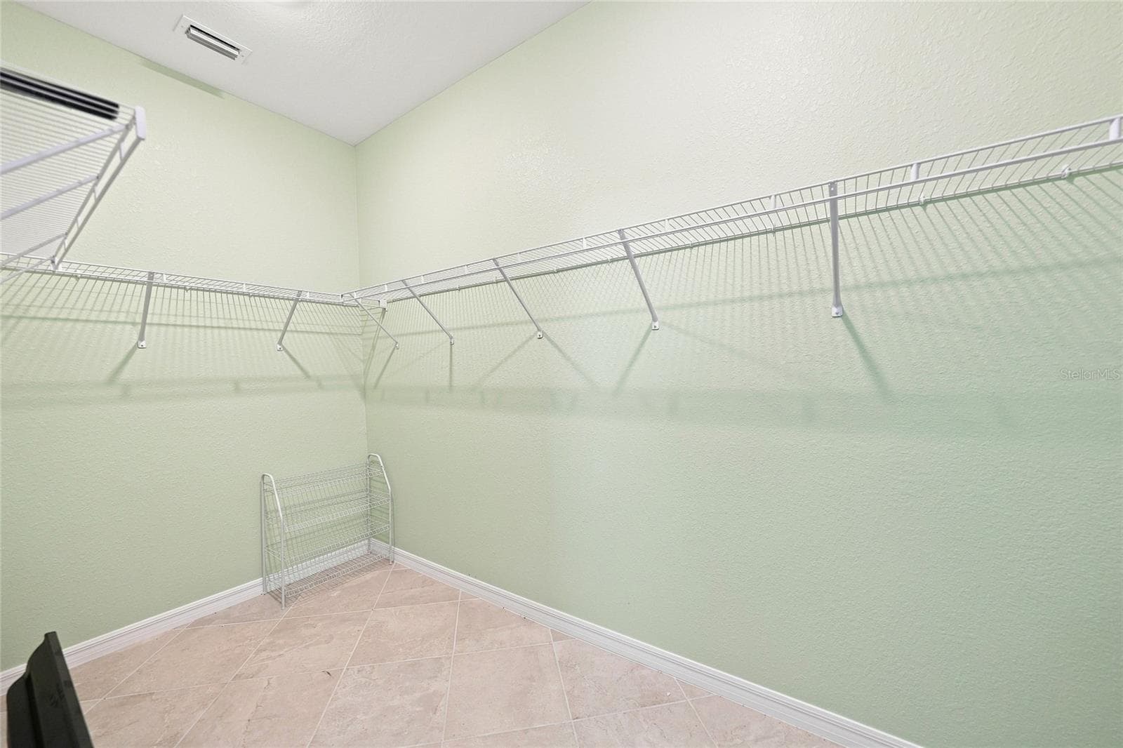 Single Family Residence at 1608 SADDLEWOOD CIR, PORT CHARLOTTE, photo 18 of 40