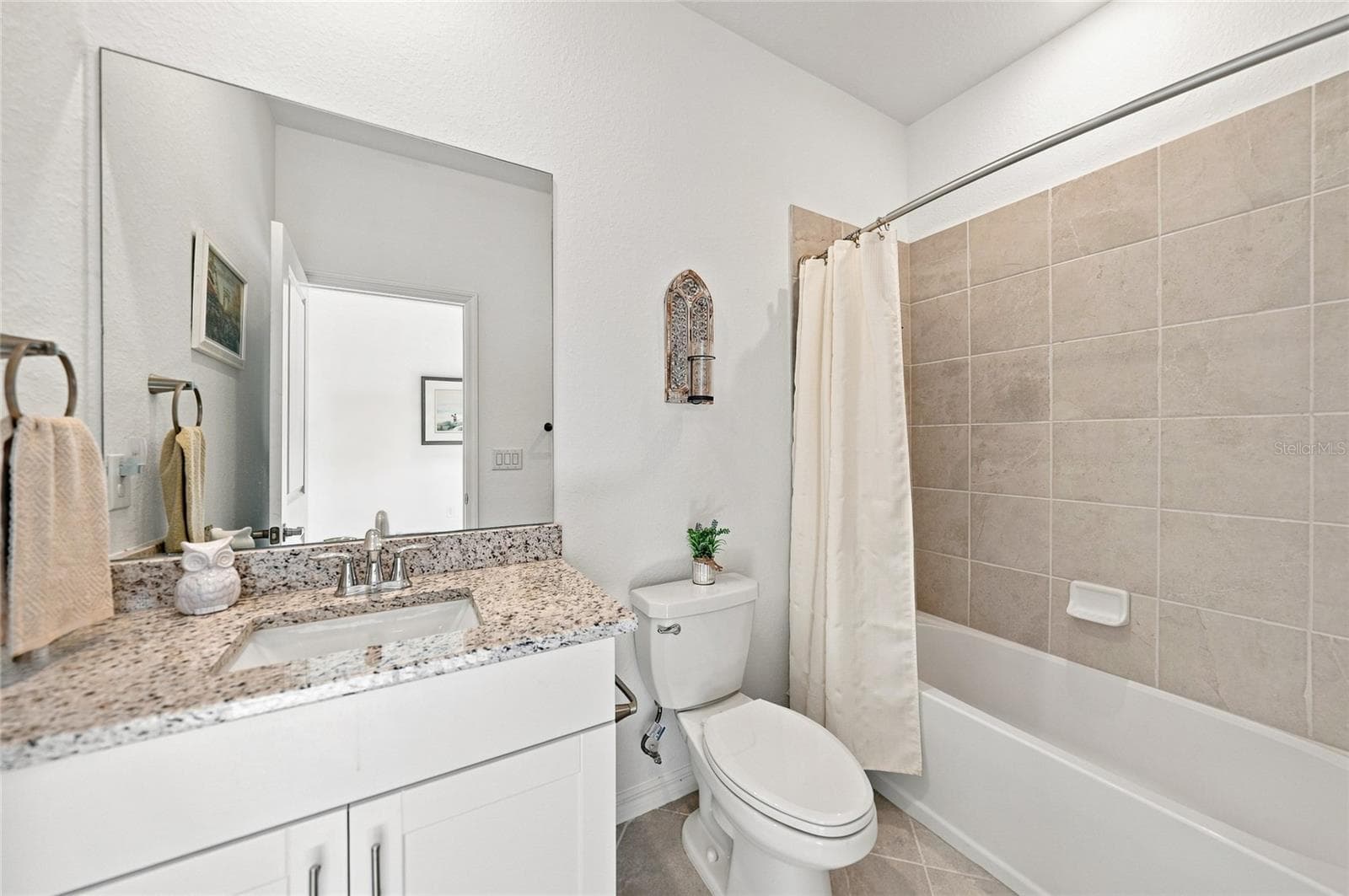 Single Family Residence at 1608 SADDLEWOOD CIR, PORT CHARLOTTE, photo 23 of 40