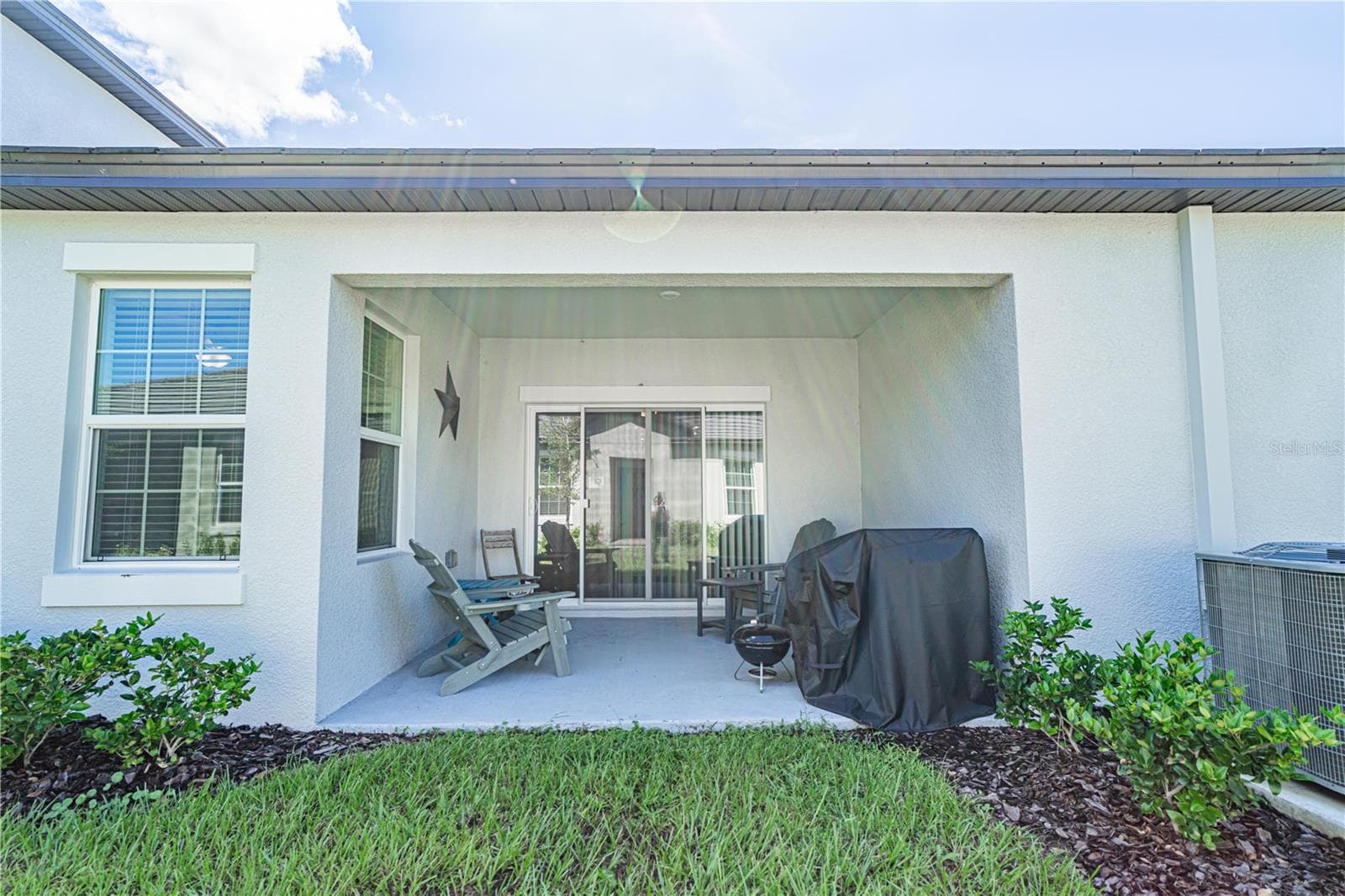 Lanai - 10857 RUSTIC EVE CT, LAND O LAKES