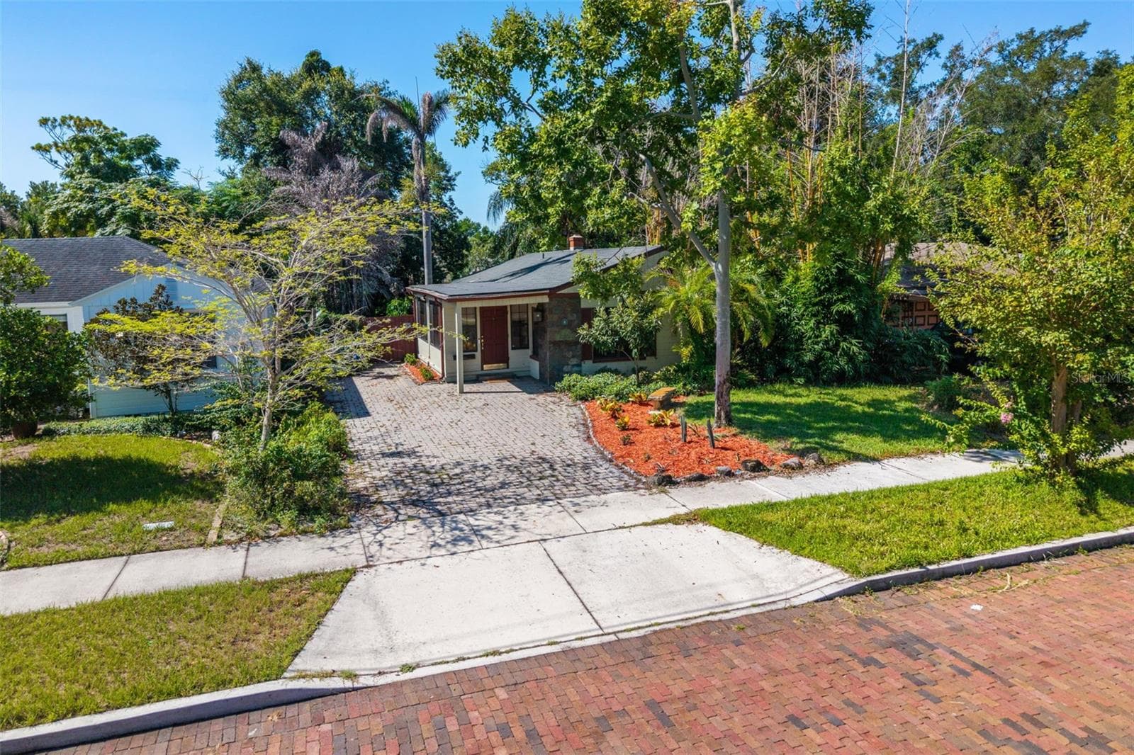 Single Family Residence at 1710 OREGON ST, ORLANDO, photo 2 of 46