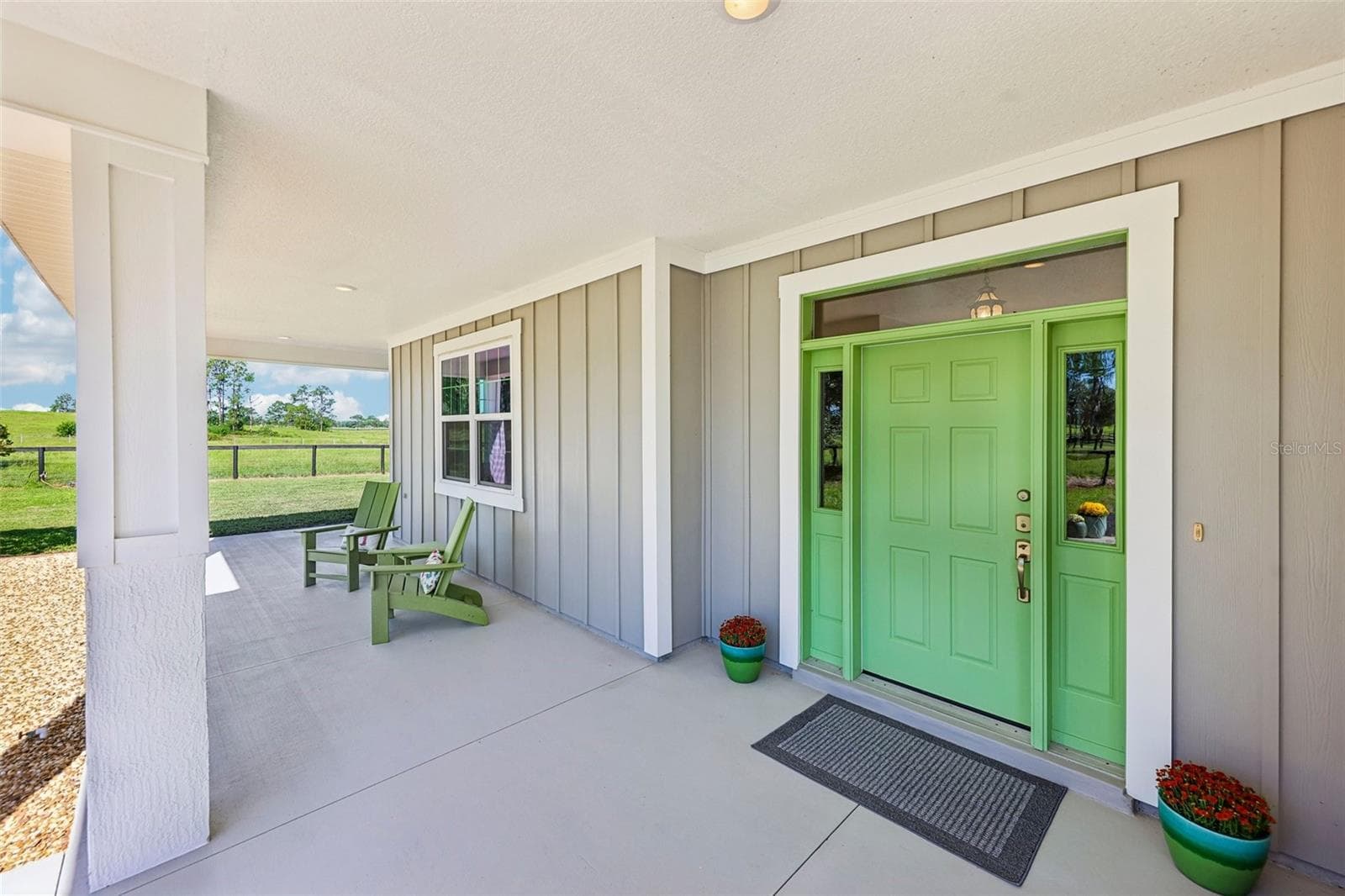 Front Porch - 2088 NW 102ND BLVD, WILDWOOD