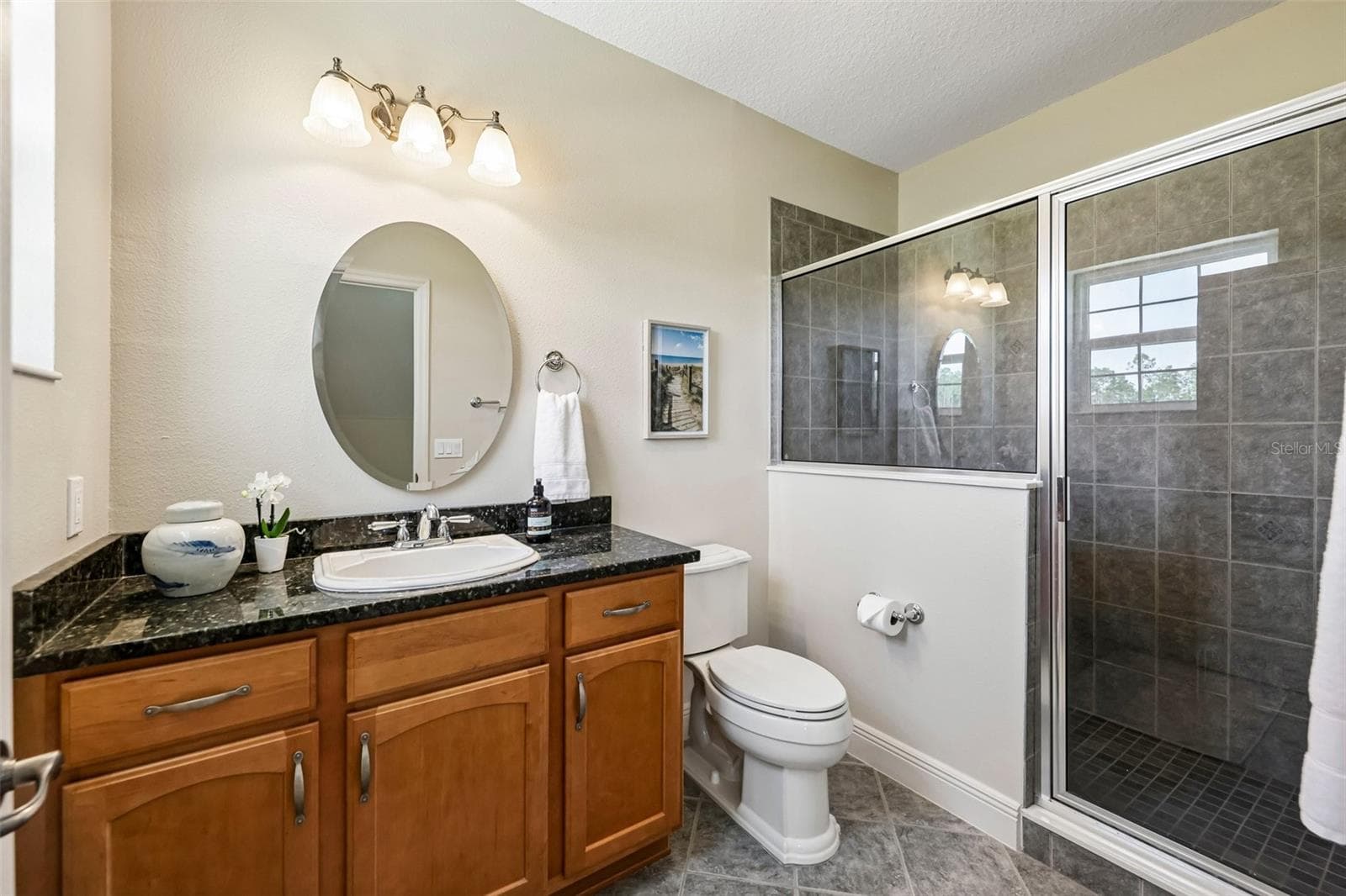 Second Bathroom - 2088 NW 102ND BLVD, WILDWOOD