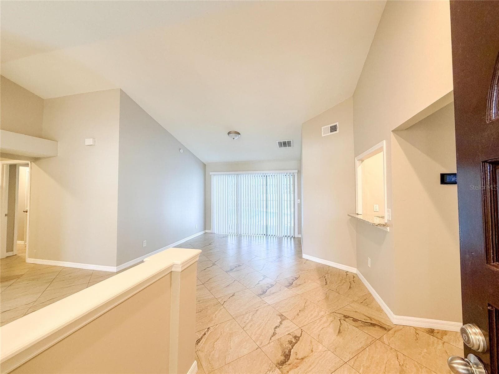 Entry - 9542 PEBBLE GLEN AVE, TAMPA