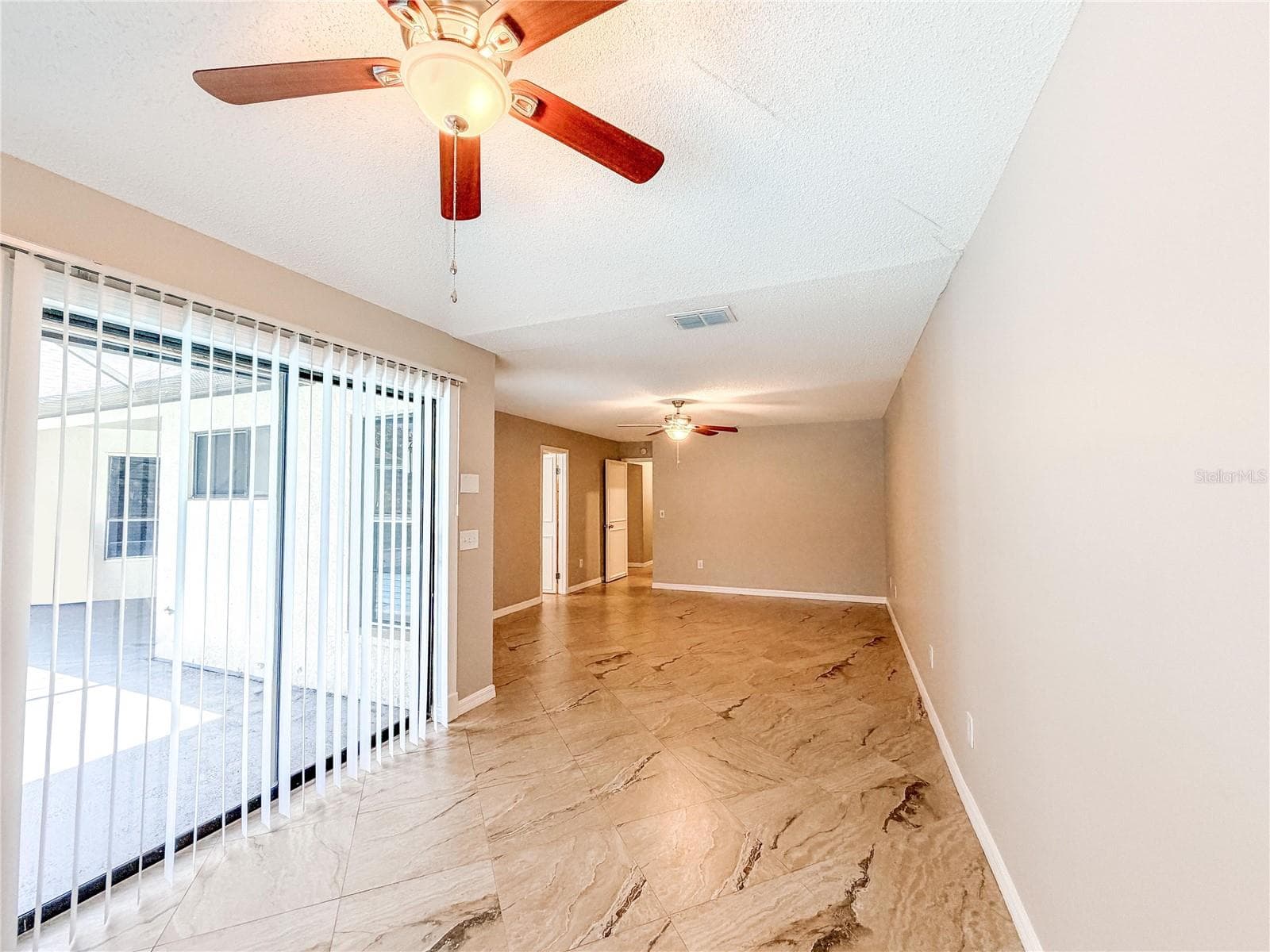 Primary Bedroom - 9542 PEBBLE GLEN AVE, TAMPA