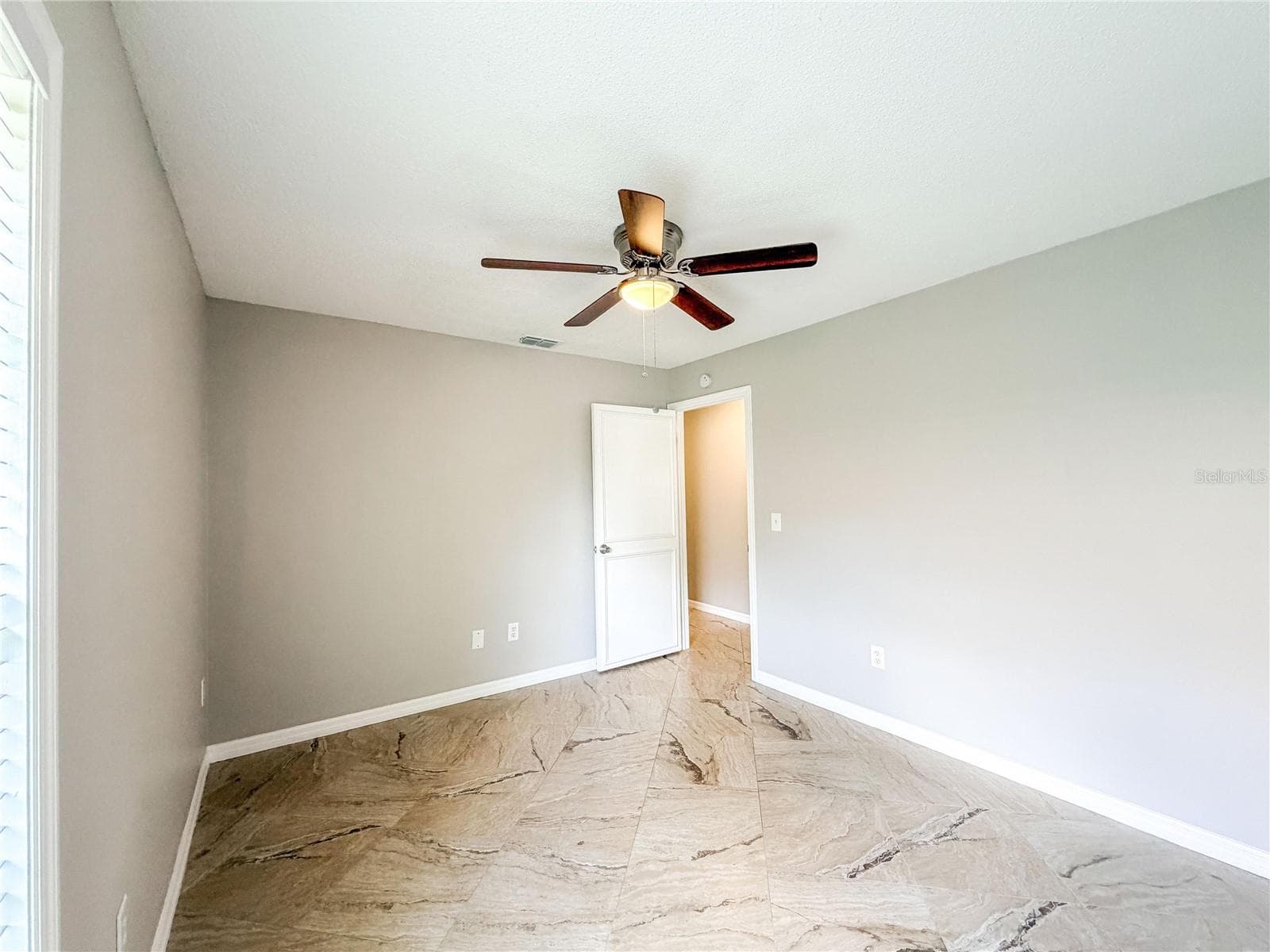 Bedroom 2 - 9542 PEBBLE GLEN AVE, TAMPA