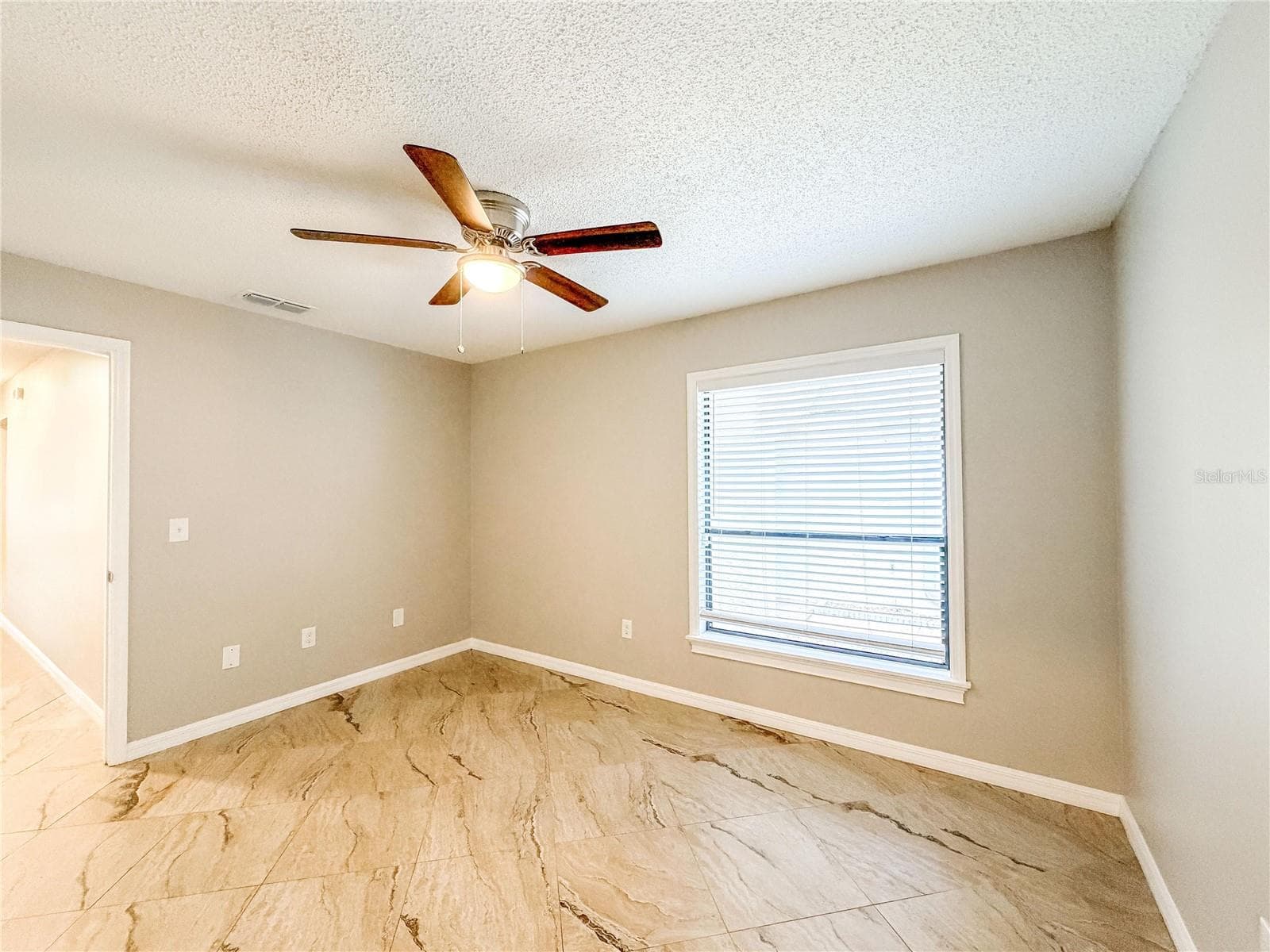 Bedroom 3 - 9542 PEBBLE GLEN AVE, TAMPA