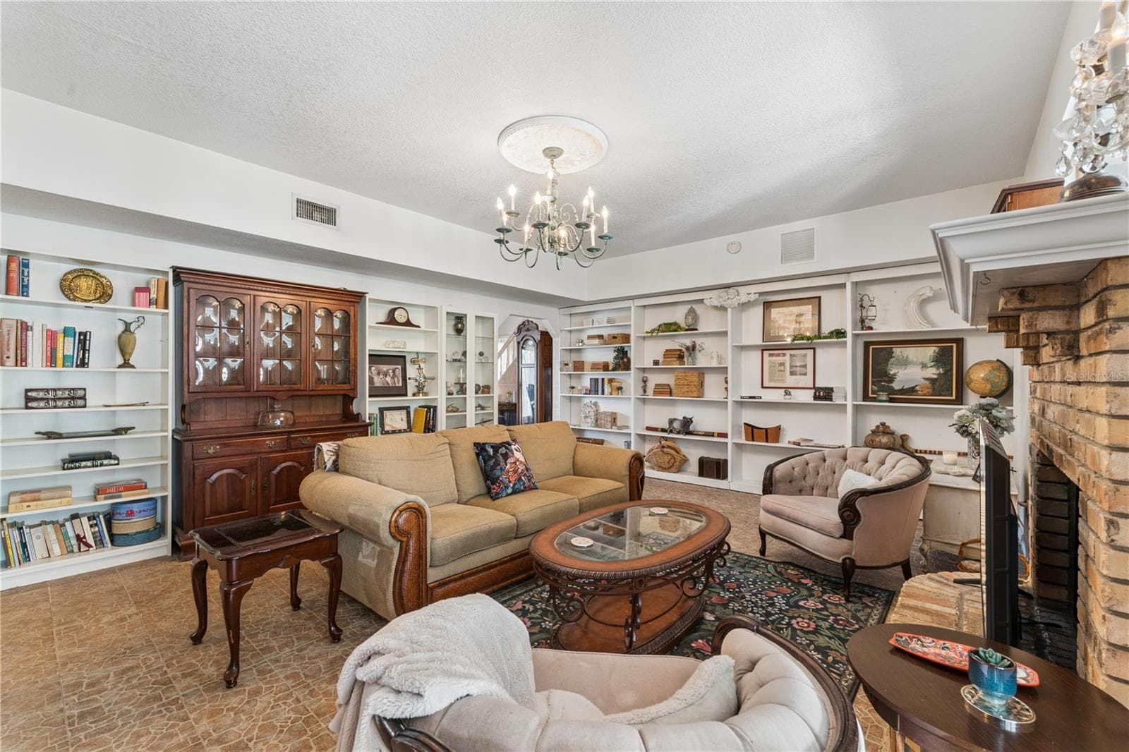 Single Family Residence at 9130 DOLLANGER CT, ORLANDO, photo 5 of 47