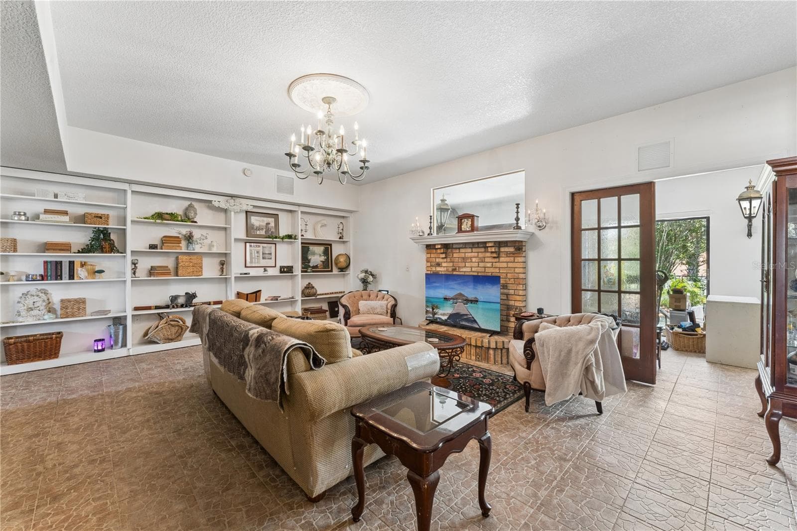 Single Family Residence at 9130 DOLLANGER CT, ORLANDO, photo 12 of 47