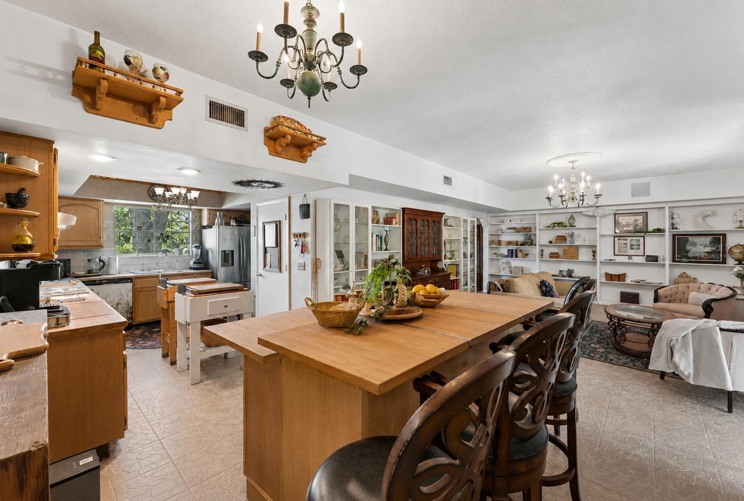 Virtually Staged - 9130 DOLLANGER CT, ORLANDO