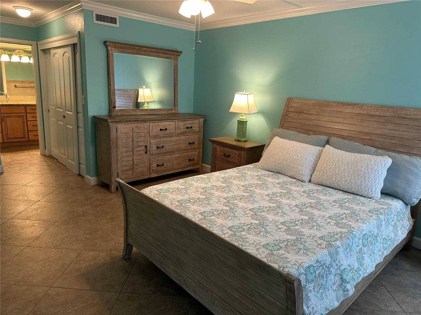 Primary bedroom - 9495 BLIND PASS RD #504, ST PETE BEACH